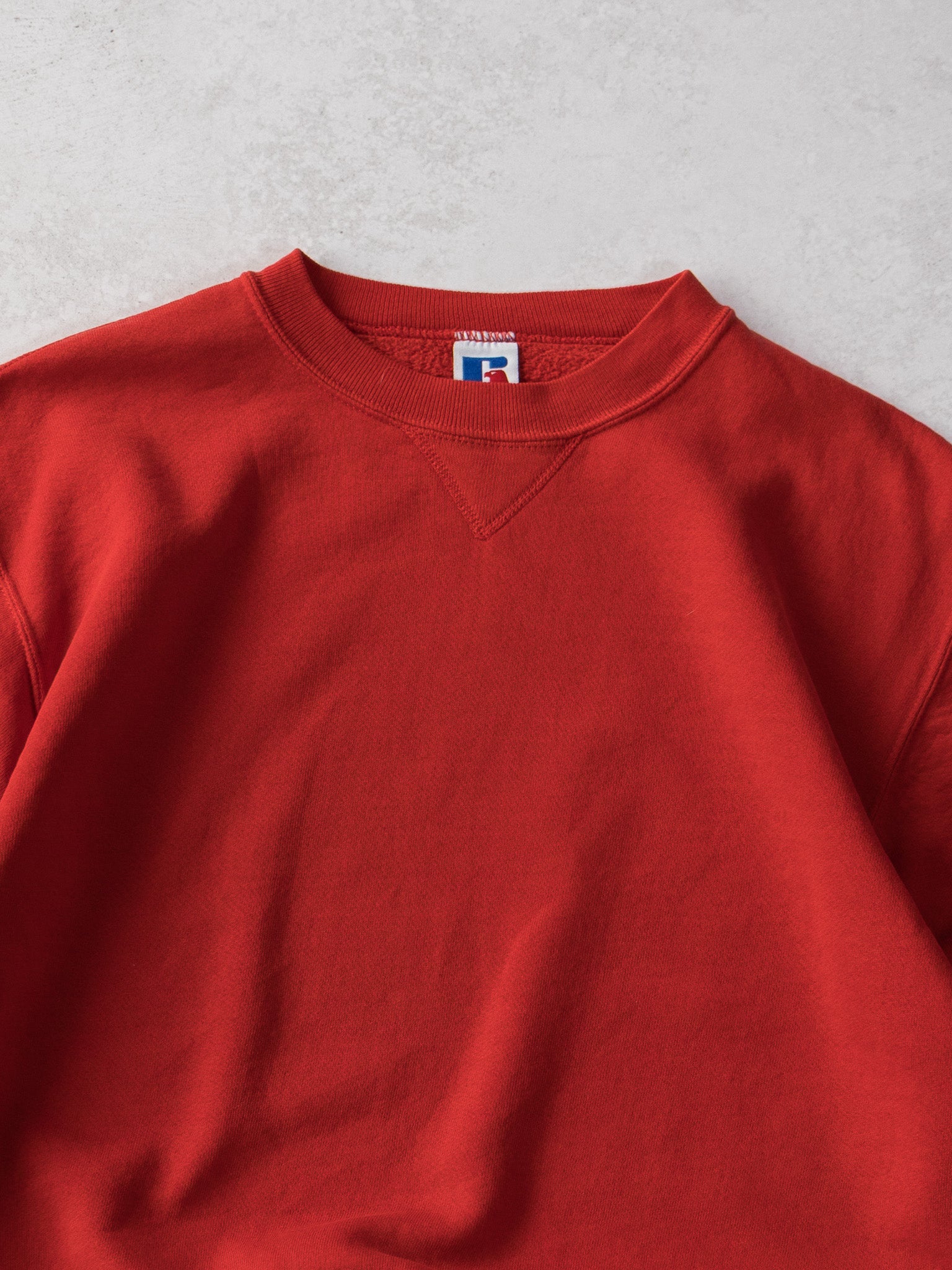 Vintage '90s Russell Blank Red Sweatshirt (M)