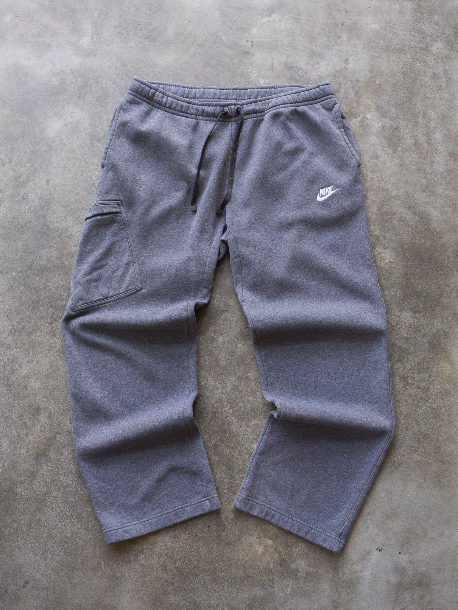 Vintage Grey Nike Cargo Sweatpants (XL)
