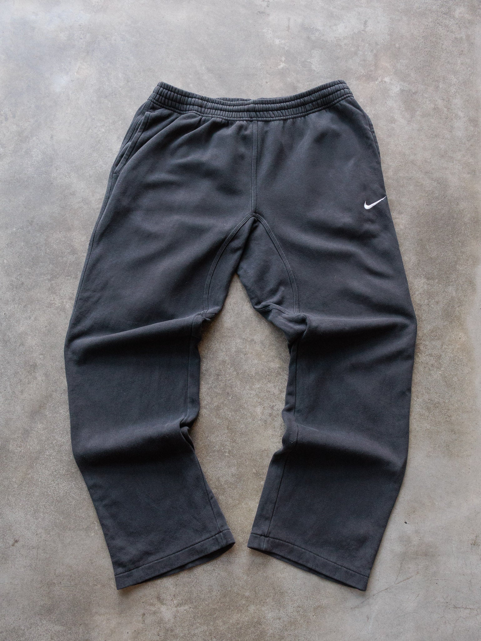 Vintage Black Nike Sweatpants (L)