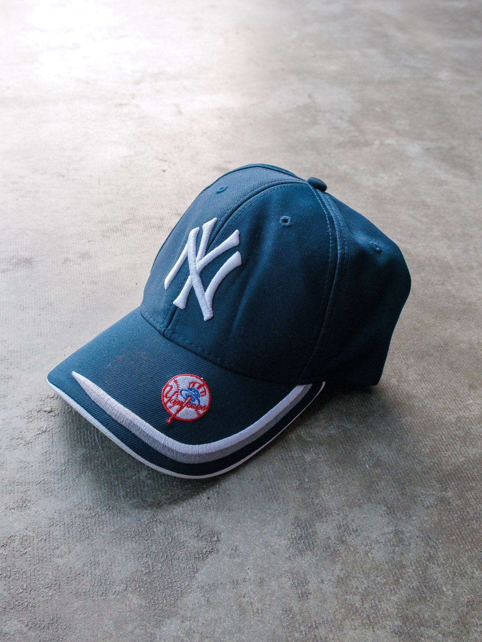 Vintage 00s Navy New York Yankees Hat