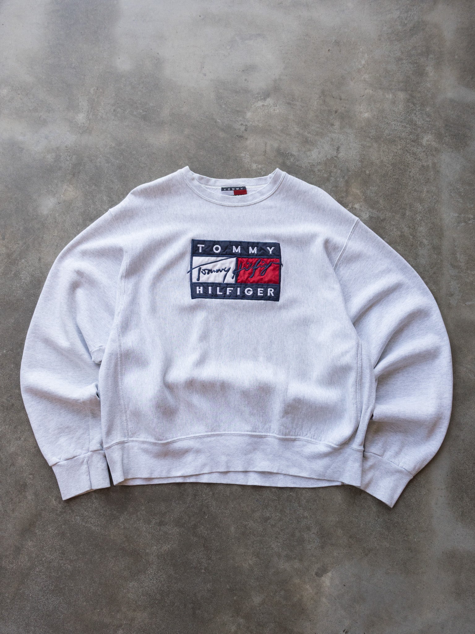 Vintage Grey Tommy Hilfiger Sweatshirt (XL)