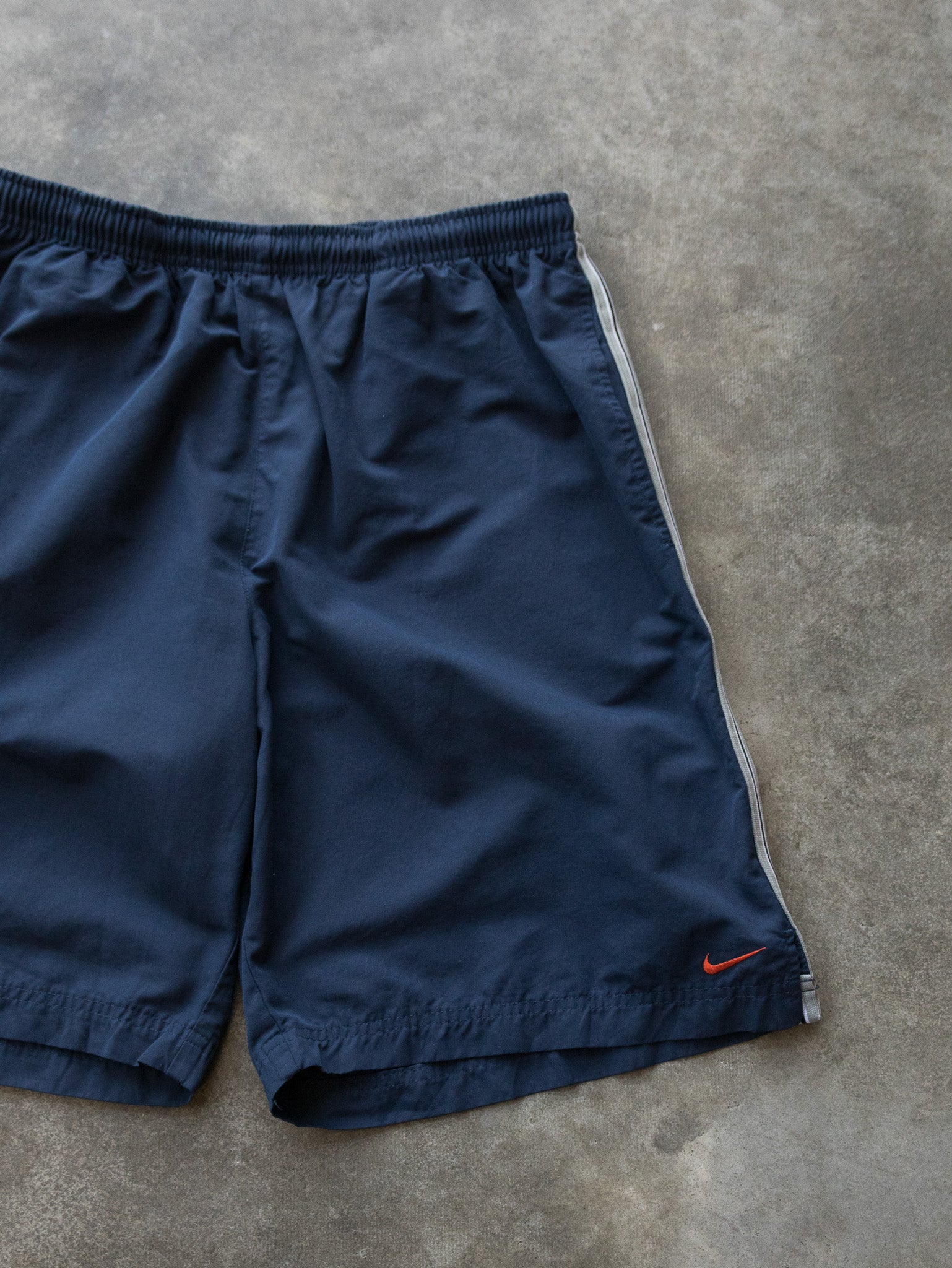 Vintage Navy Nike Shorts (L)