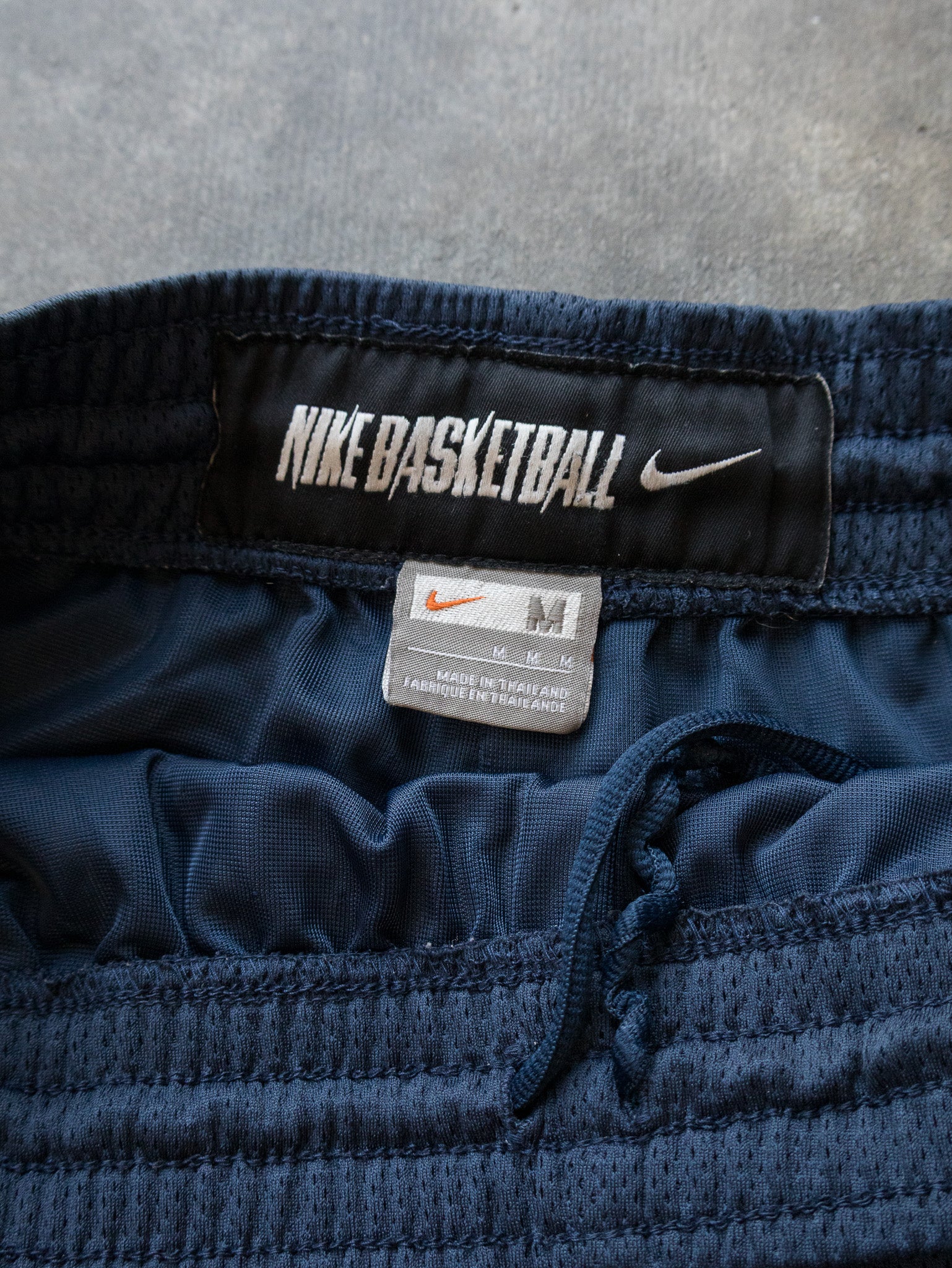 Vintage Navy Nike Basketball Shorts (M)
