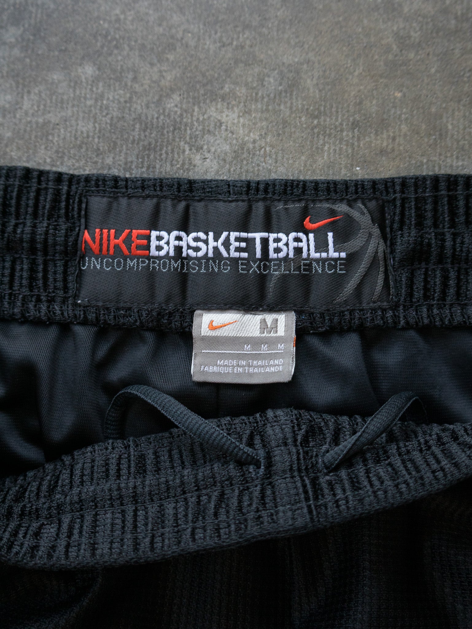 Vintage Black Nike Basketball Shorts (M)