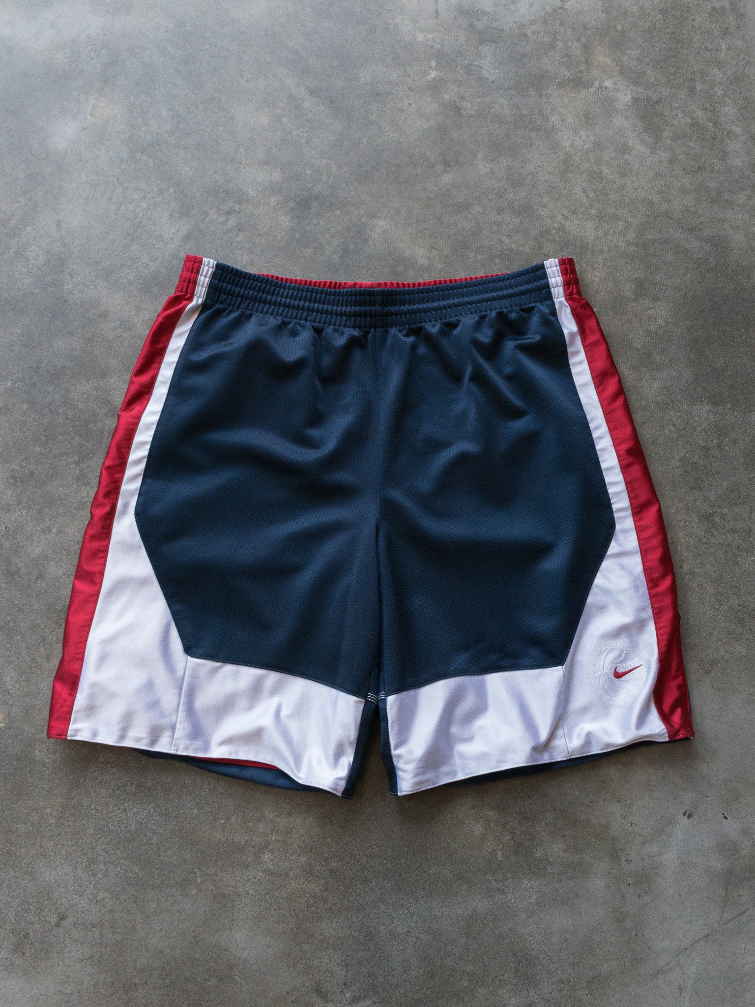 Vintage Reversible Nike Basketball Shorts (XL)