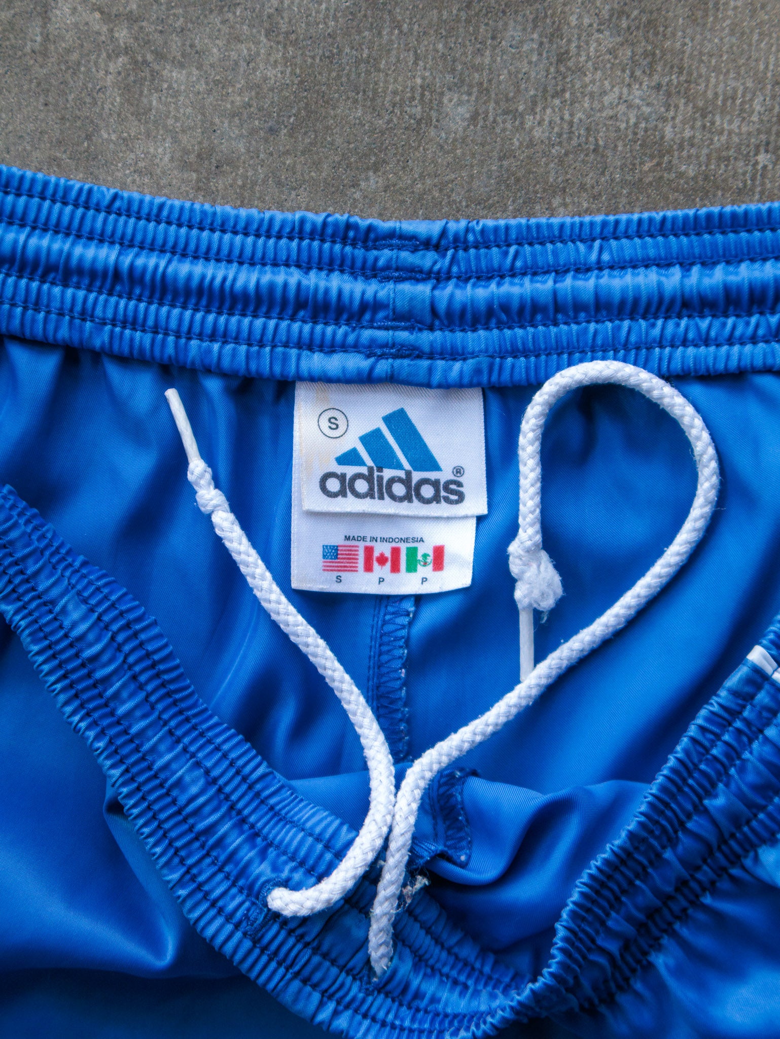 Vintage 90s Blue Adidas Shorts (S)