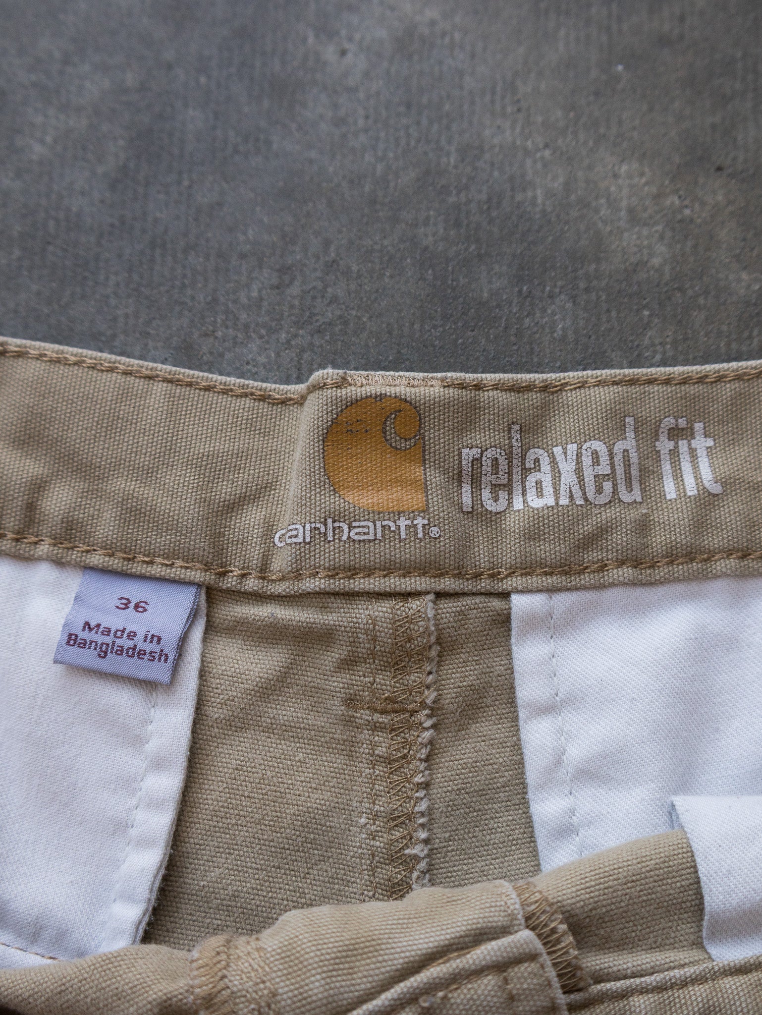 Vintage Tan Carhartt Cargo Shorts (W36)