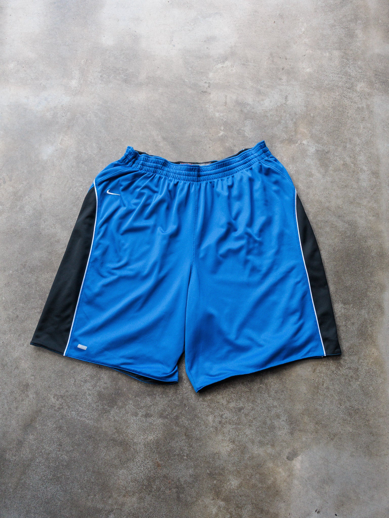 Vintage Nike Duke Blue Devils Shorts (L)