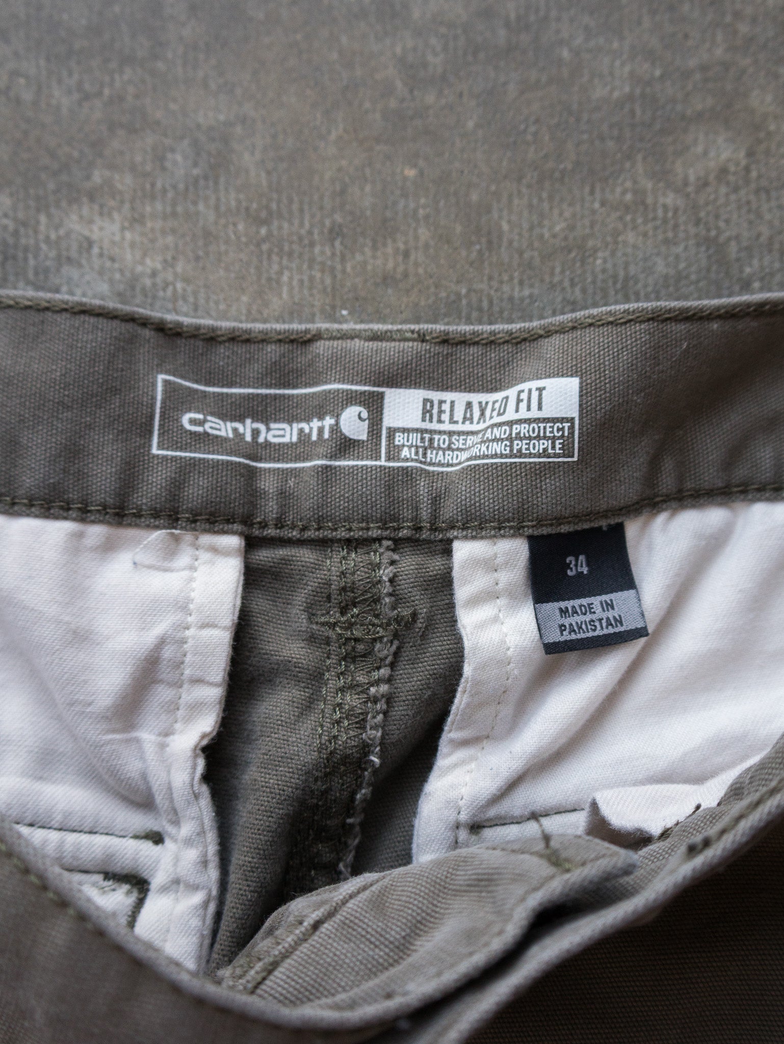 Vintage Olive Carhartt Cargo Shorts (W34)