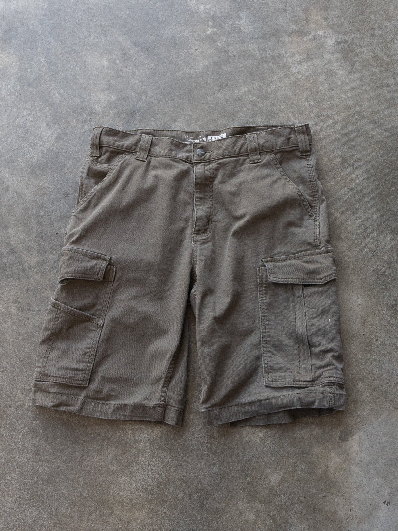 Vintage Olive Carhartt Cargo Shorts (W34)