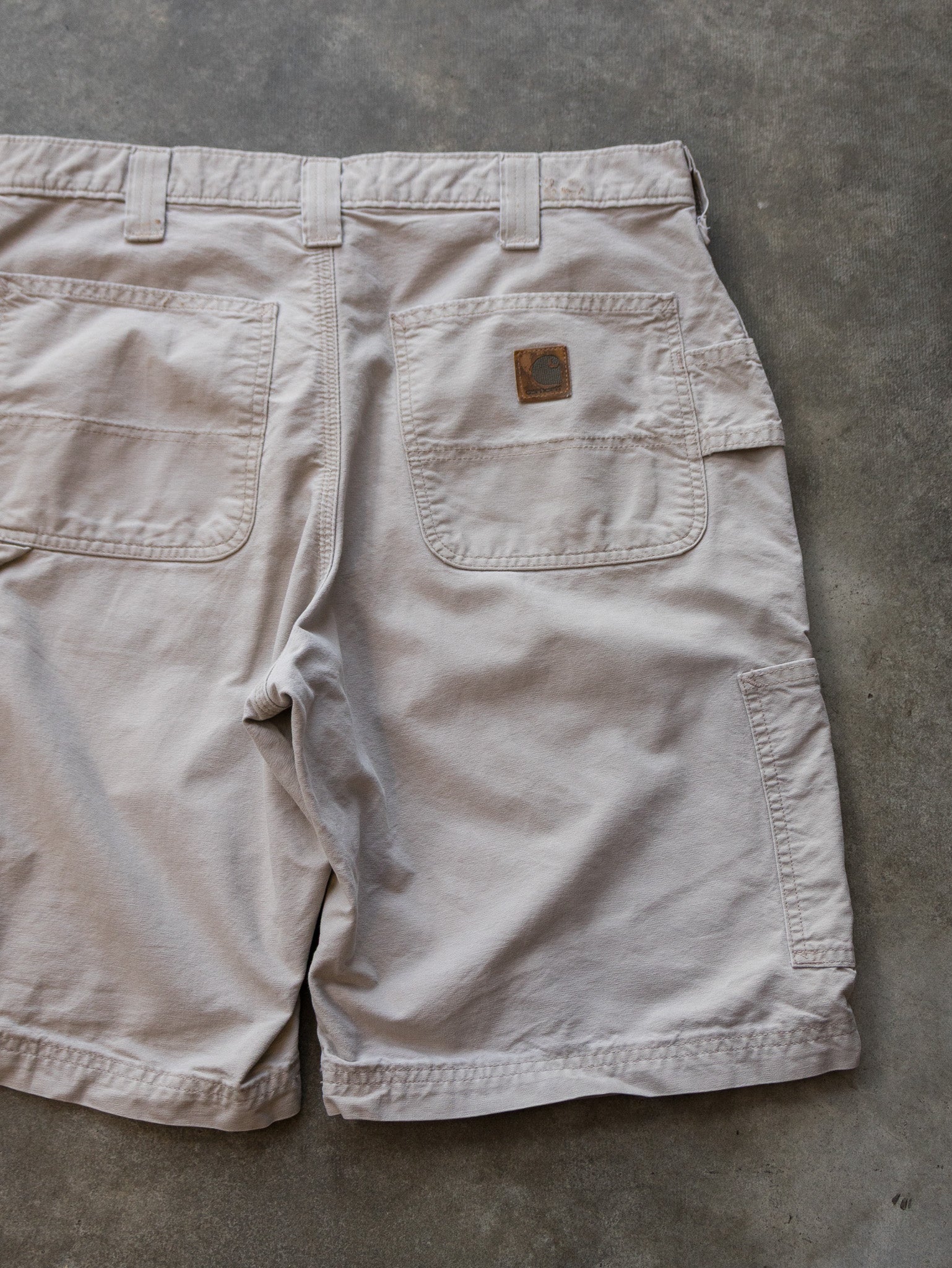 Vintage Beige Carhartt Carpenter Shorts (W34)