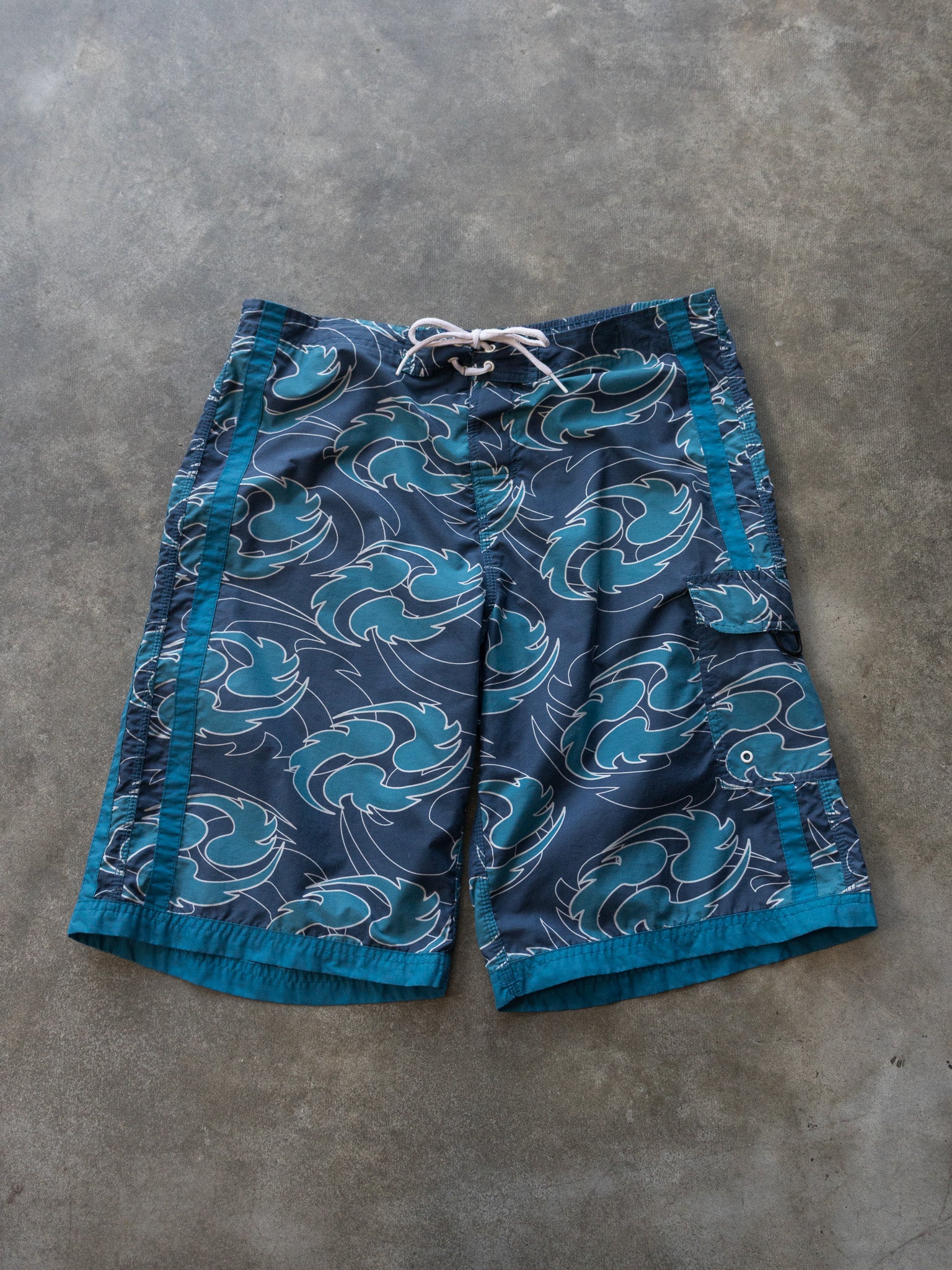 Vintage Blue Wave Nike Swim Shorts (18–20Y)