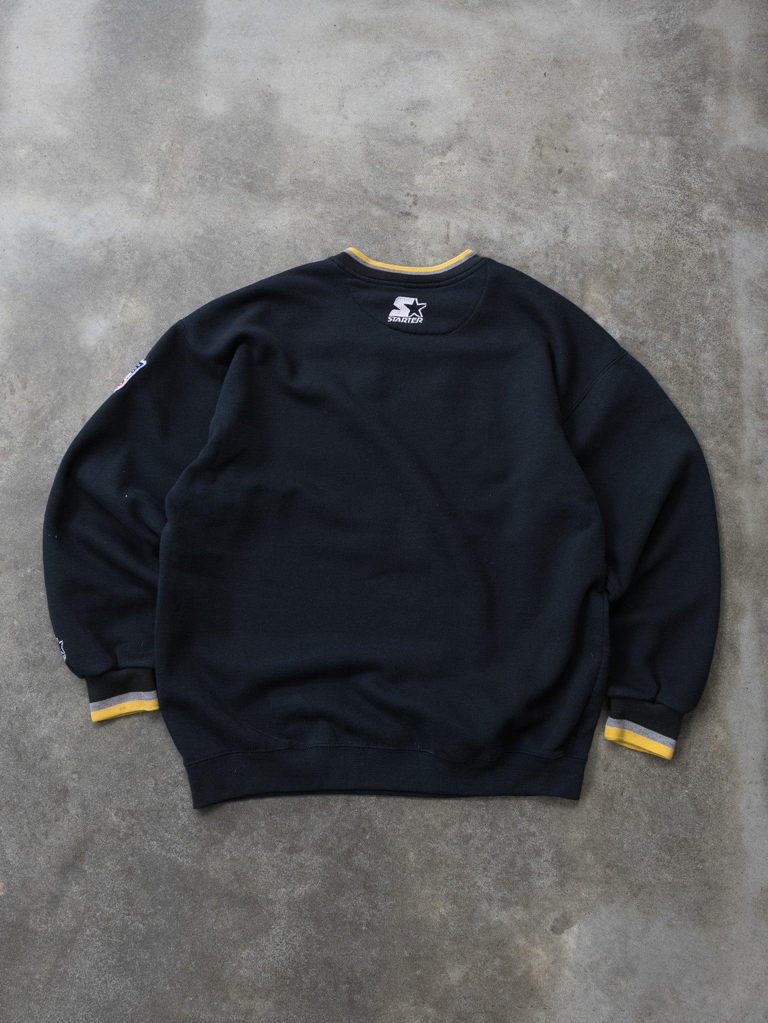 Vintage Black Pittsburgh Steelers Sweatshirt (XL)