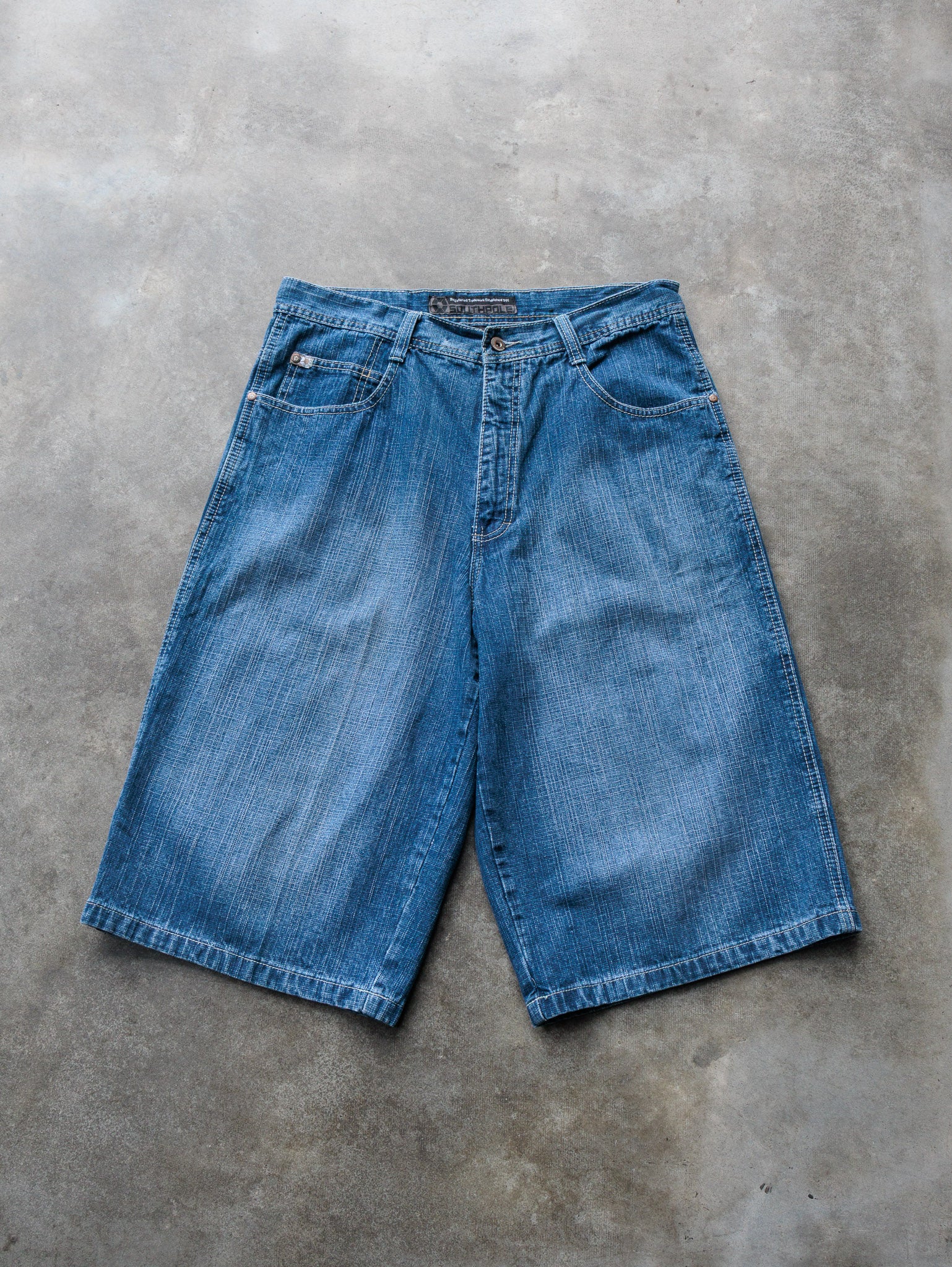 Vintage 00s Mid Wash Southpole Denim Shorts (W34)