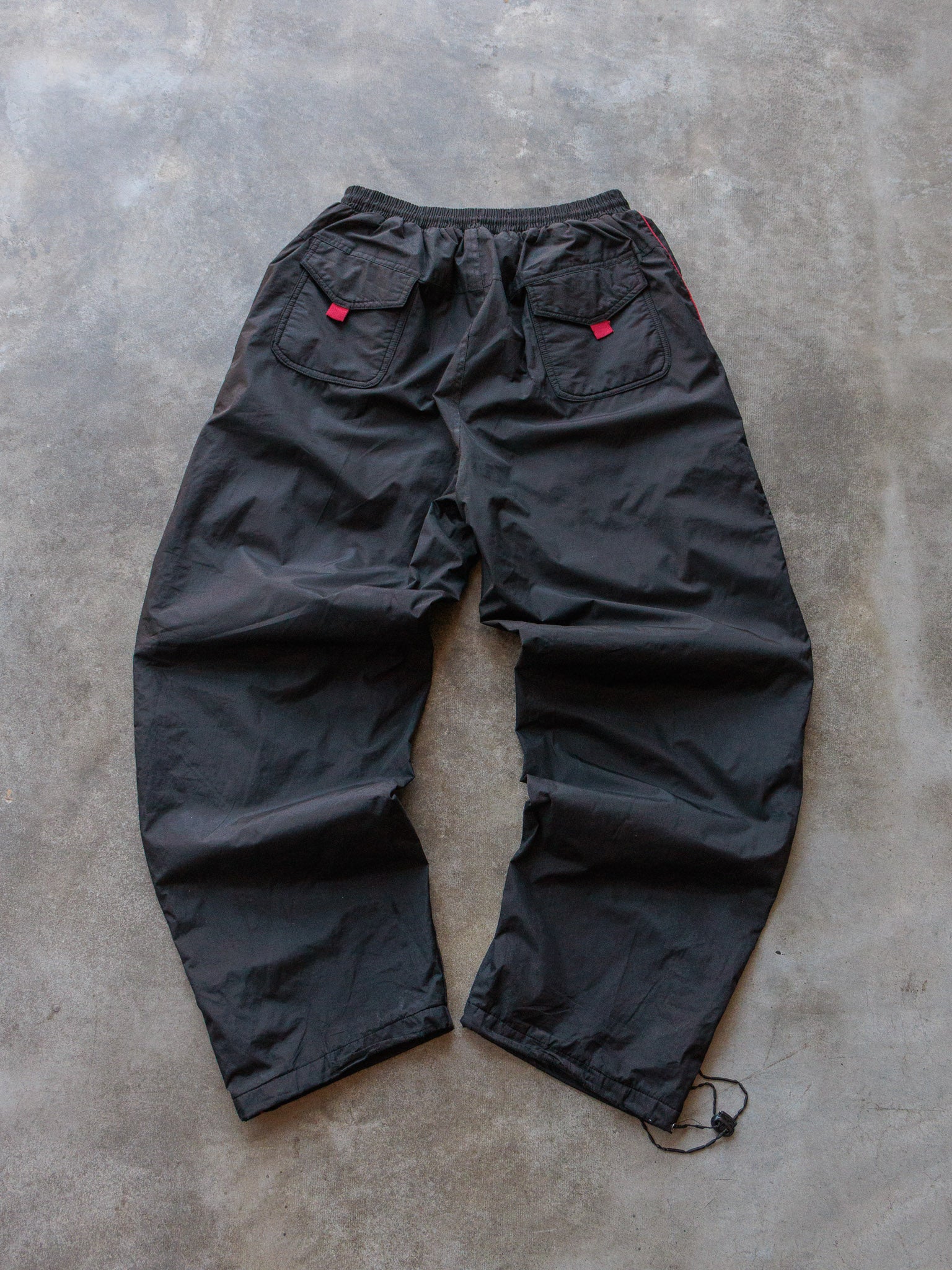 Vintage Black & Red Holden Cargo Track Pants (2XL)
