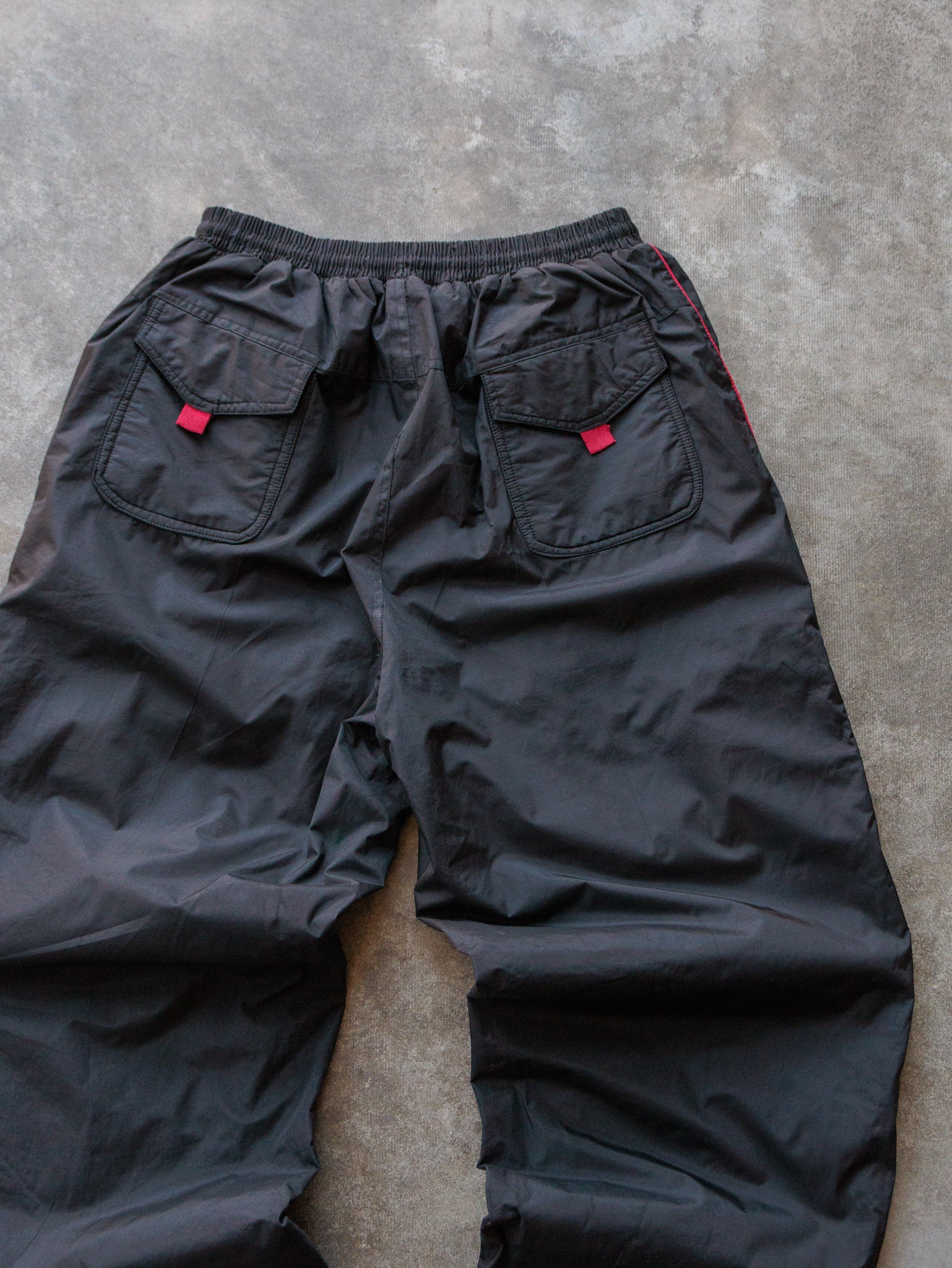 Vintage Black & Red Holden Cargo Track Pants (2XL)