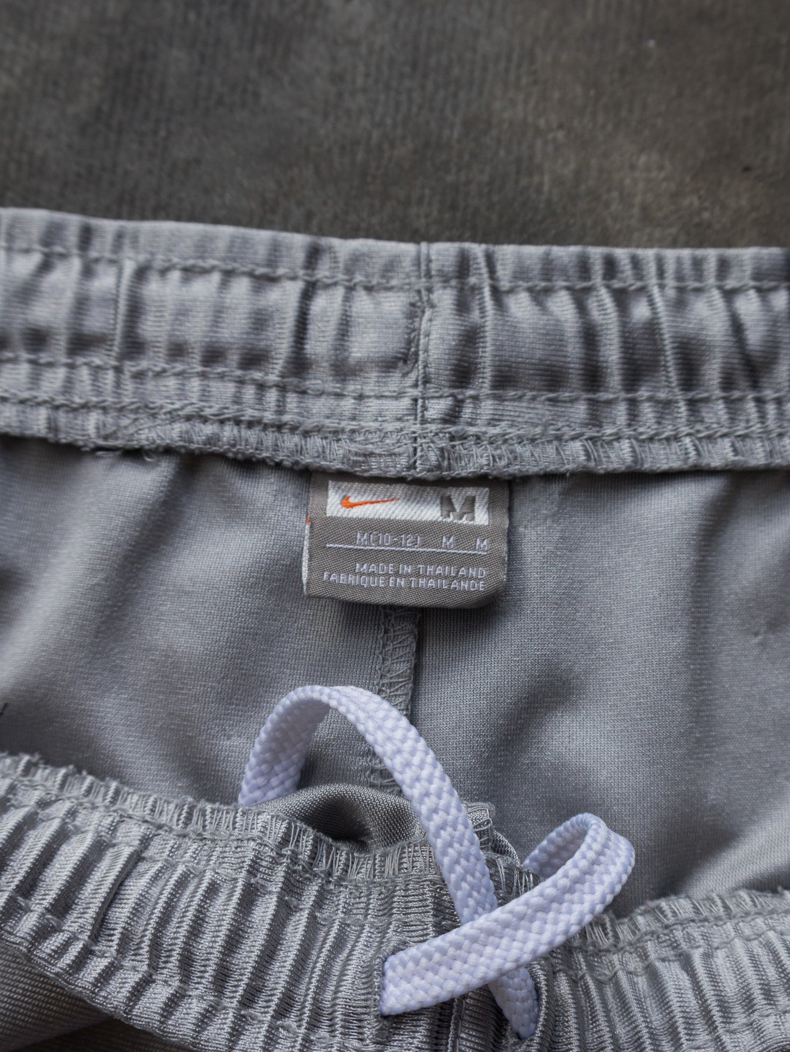 Vintage Grey Nike Basketball Shorts (10-12Y)