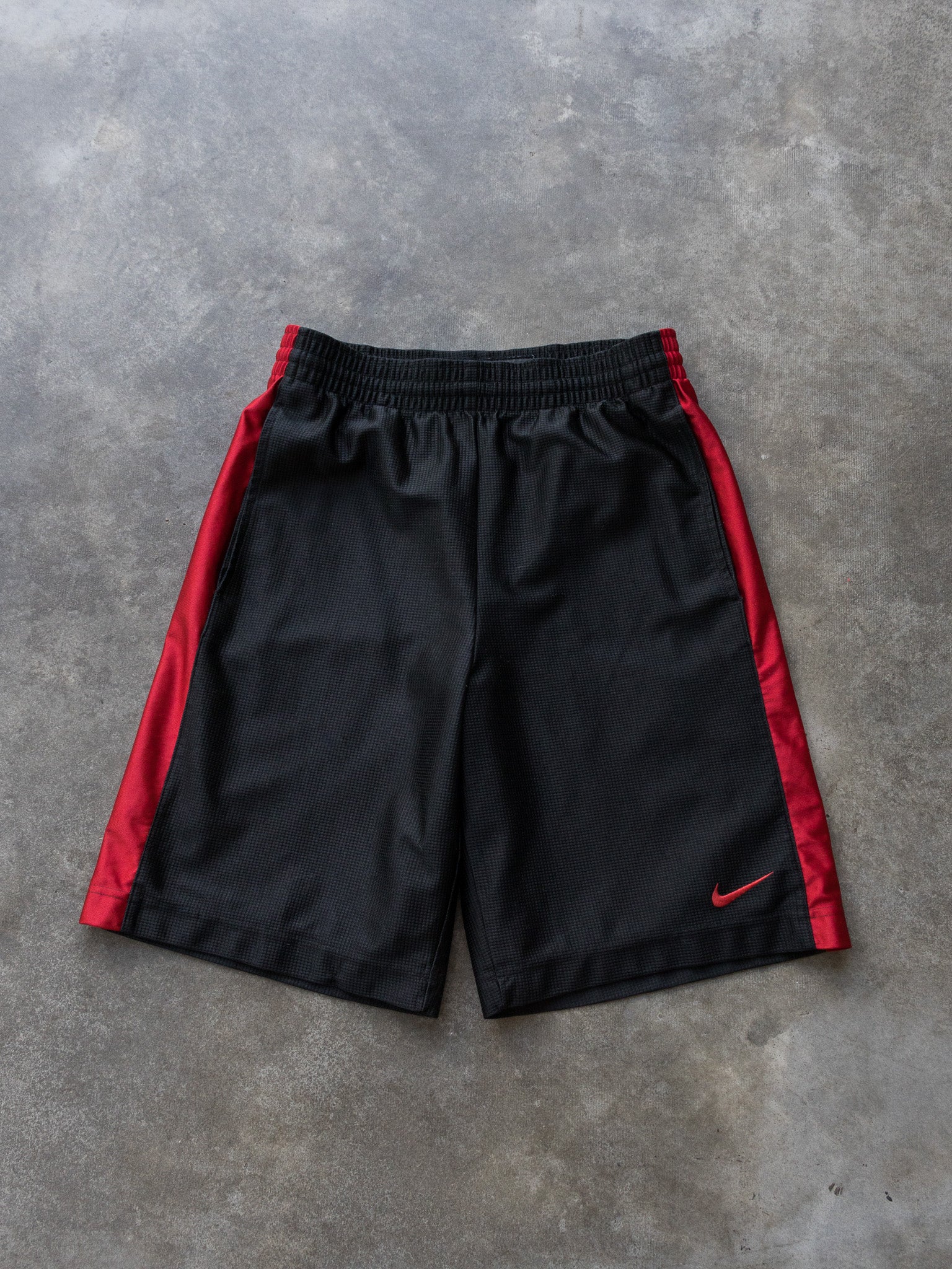 Vintage Black & Red Nike Basketball Shorts (S)