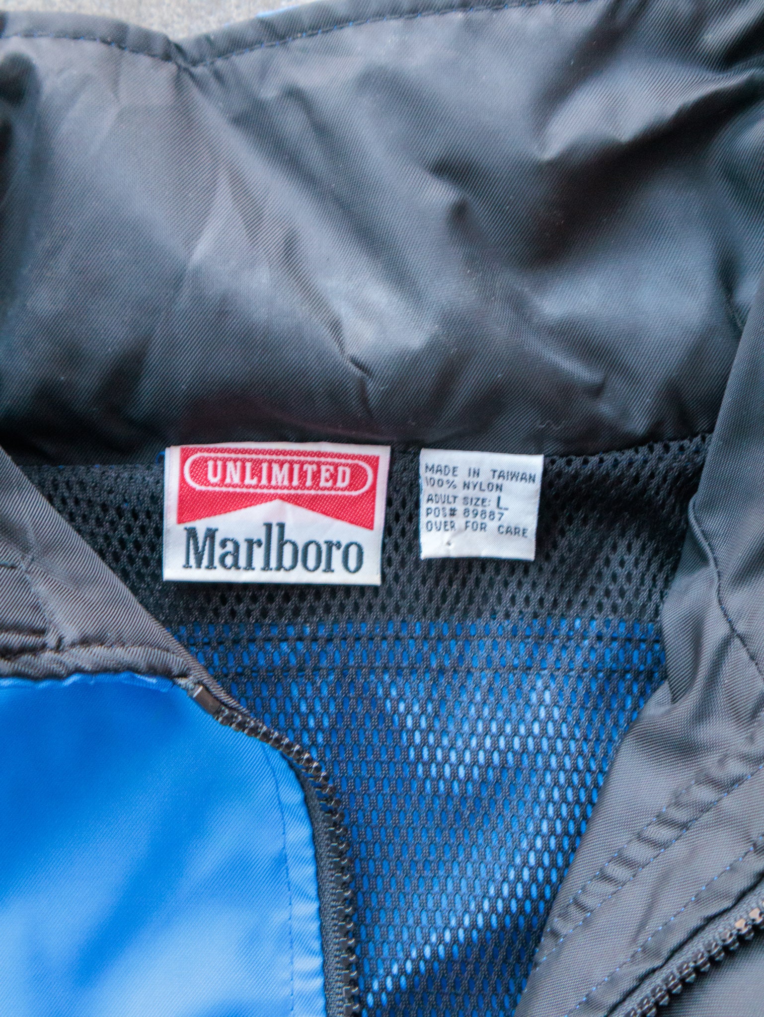 Vintage 90s Blue & Black Marlboro Unlimited Jacket (L)