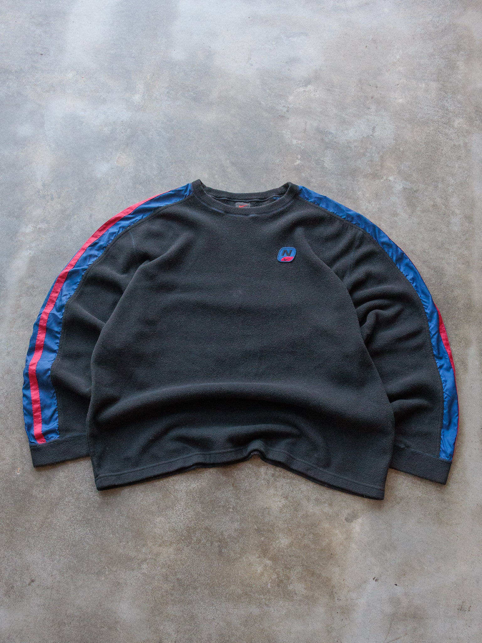Vintage 90s Black Nike Fleece Sweatshirt (L)