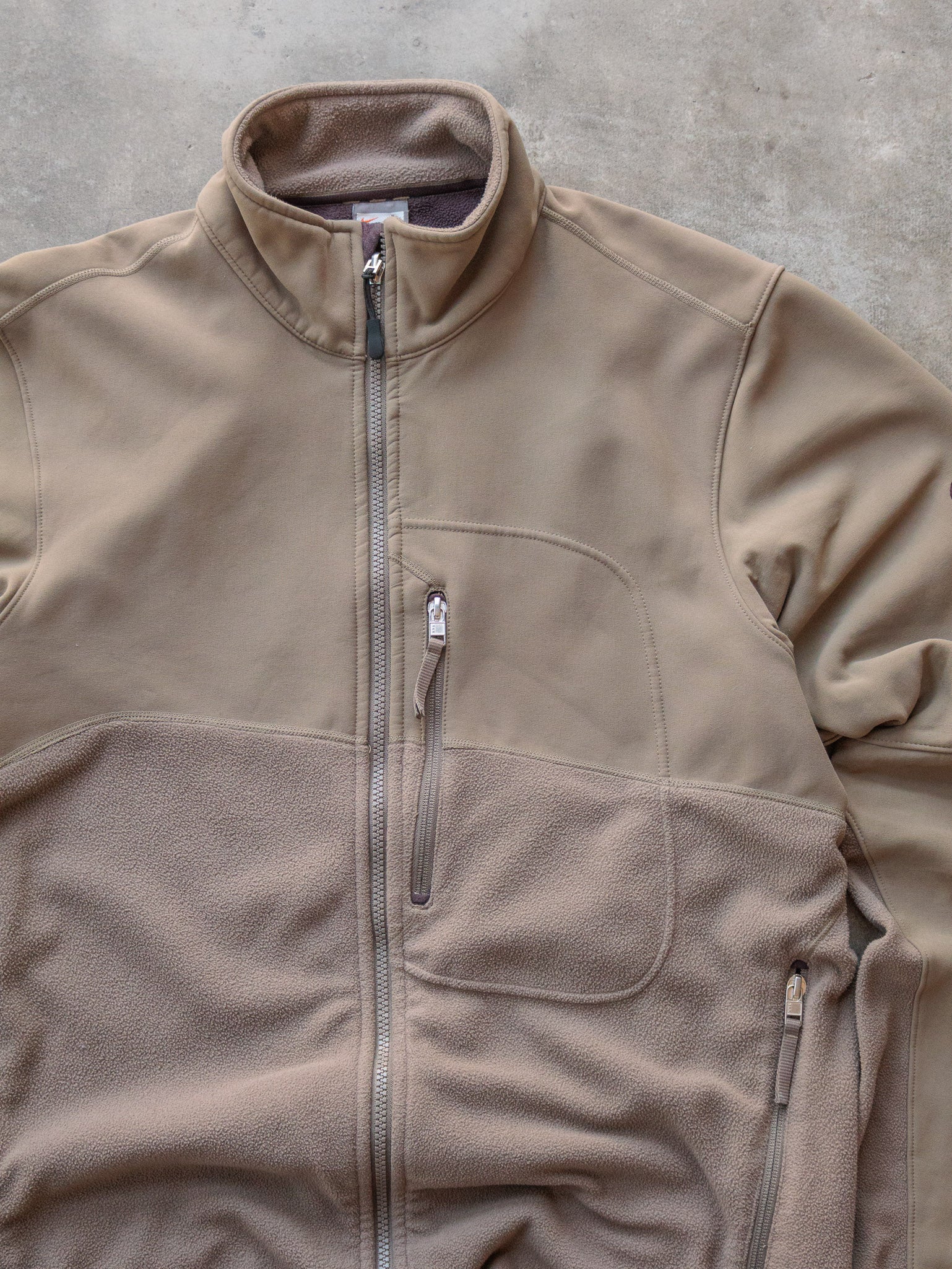 Vintage 90s Khaki Nike Fleece Jacket (L)