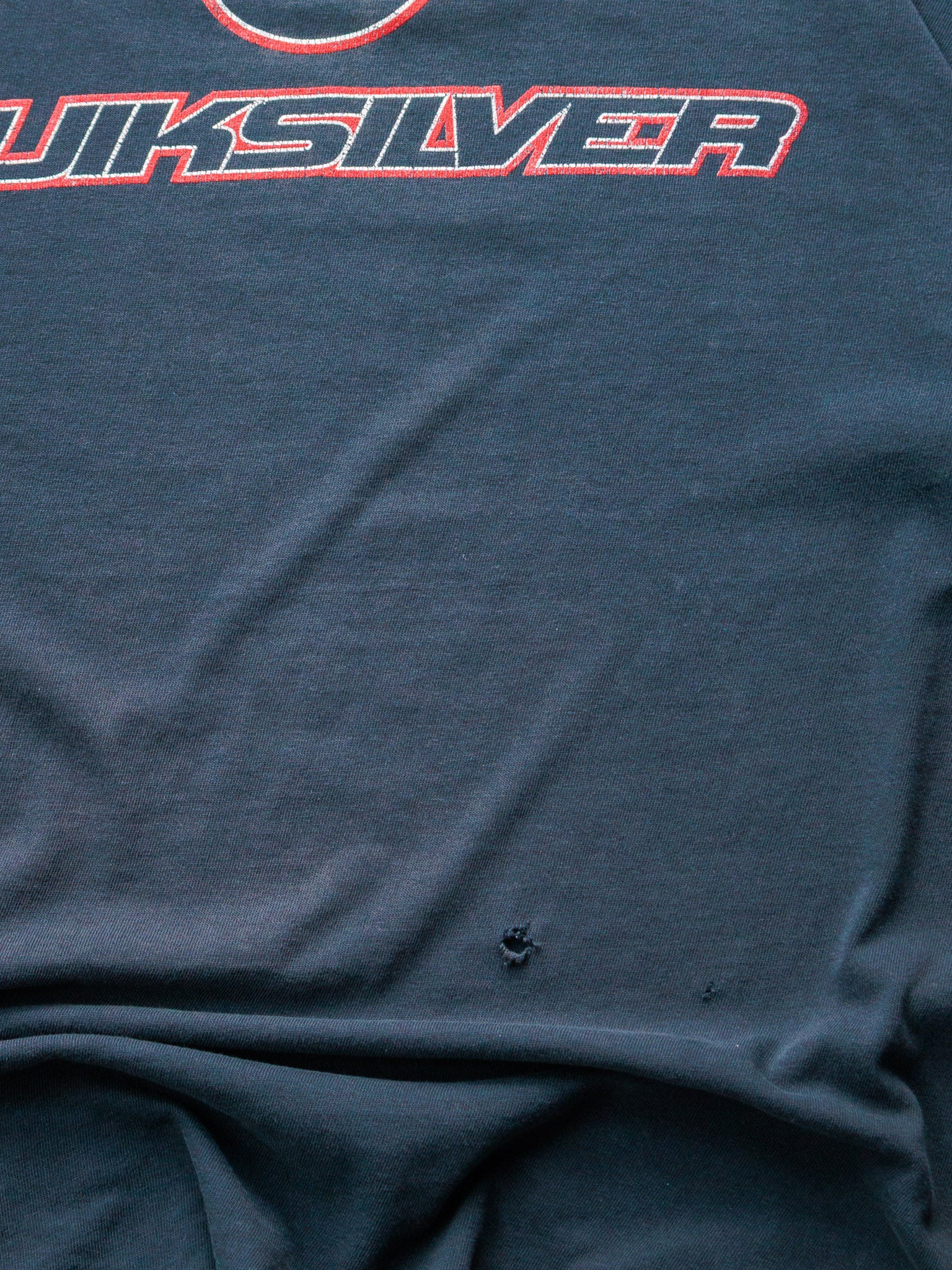 Vintage 00s Thrashed Faded Navy Quiksilver Spell Out Tee (XL)
