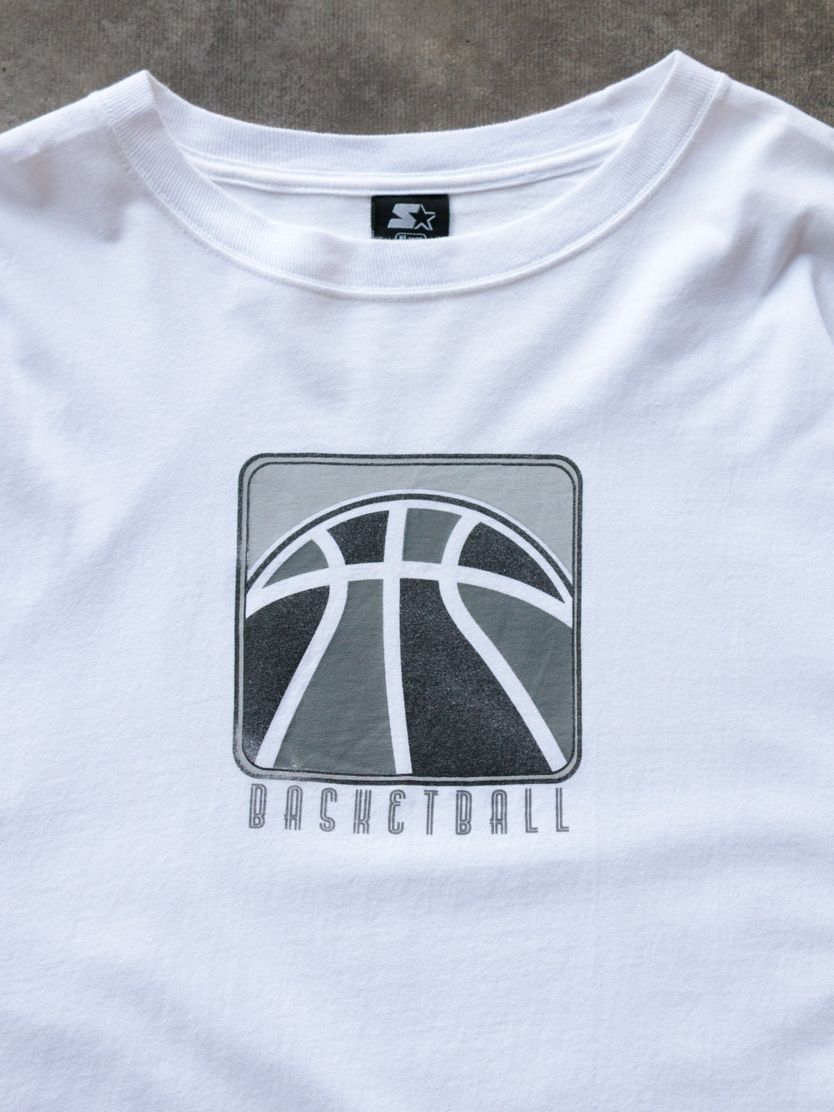Vintage 90s White Starter Basketball Tee (XL)