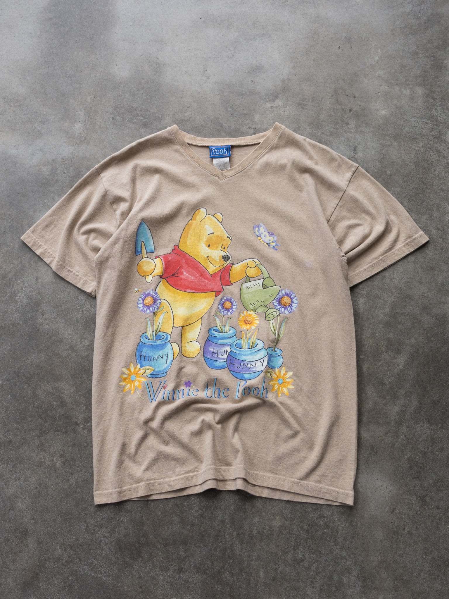 Vintage 90s Winnie the Pooh Gardening Tee (L)