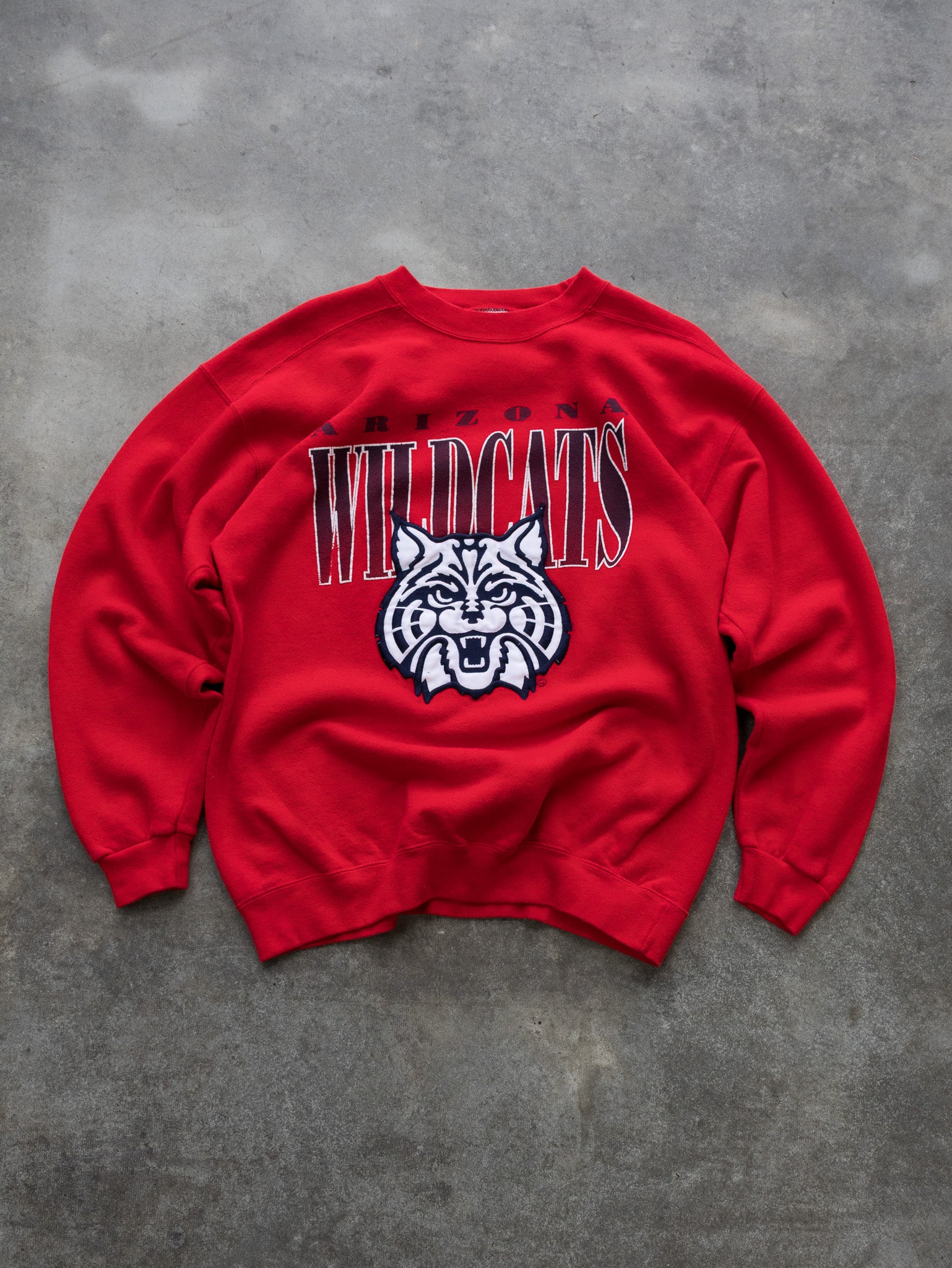 Vintage Red Arizona Wildcats Sweatshirt (L)