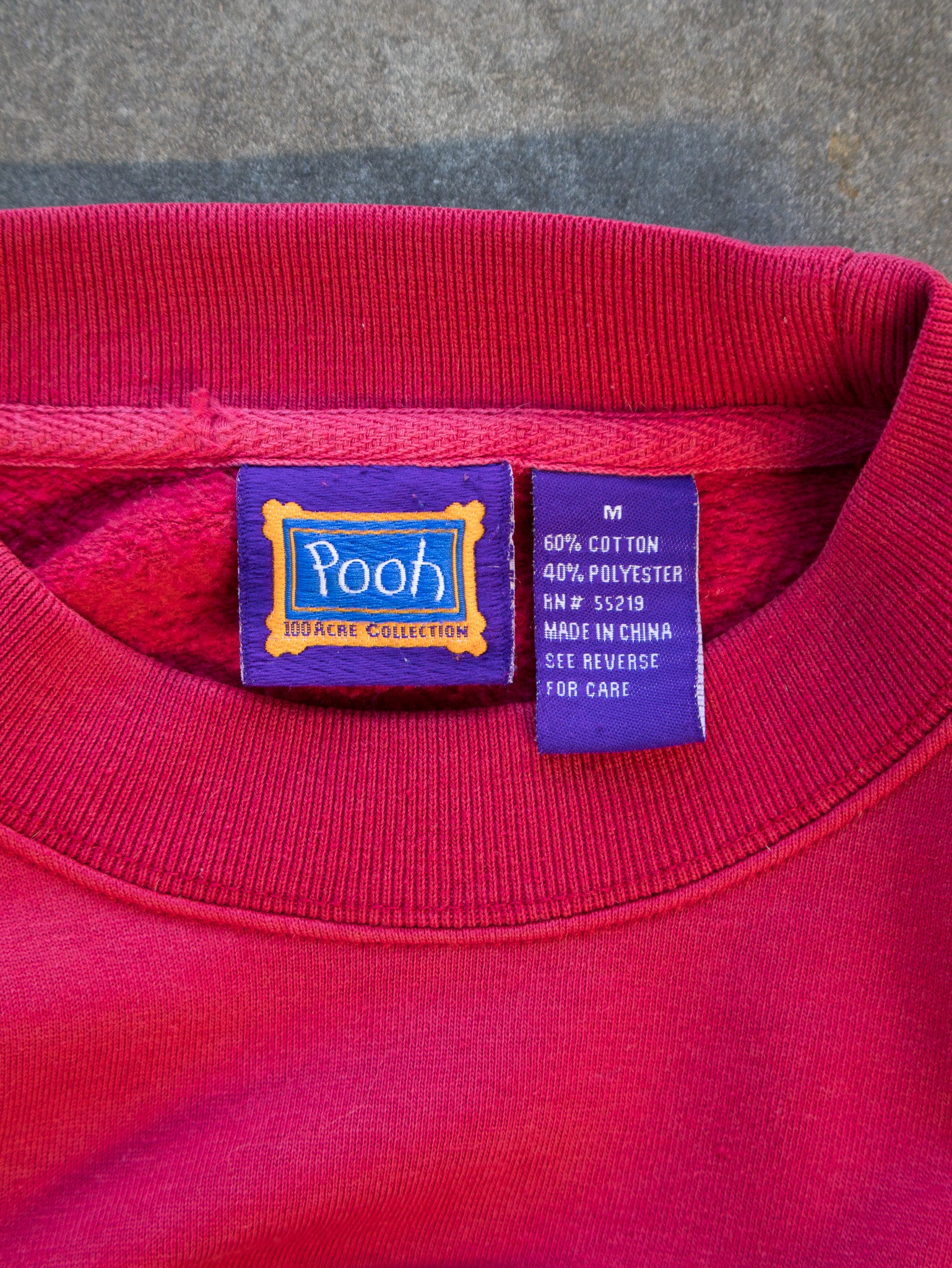 Vintage Red Winnie the Pooh Sweatshirt (M)