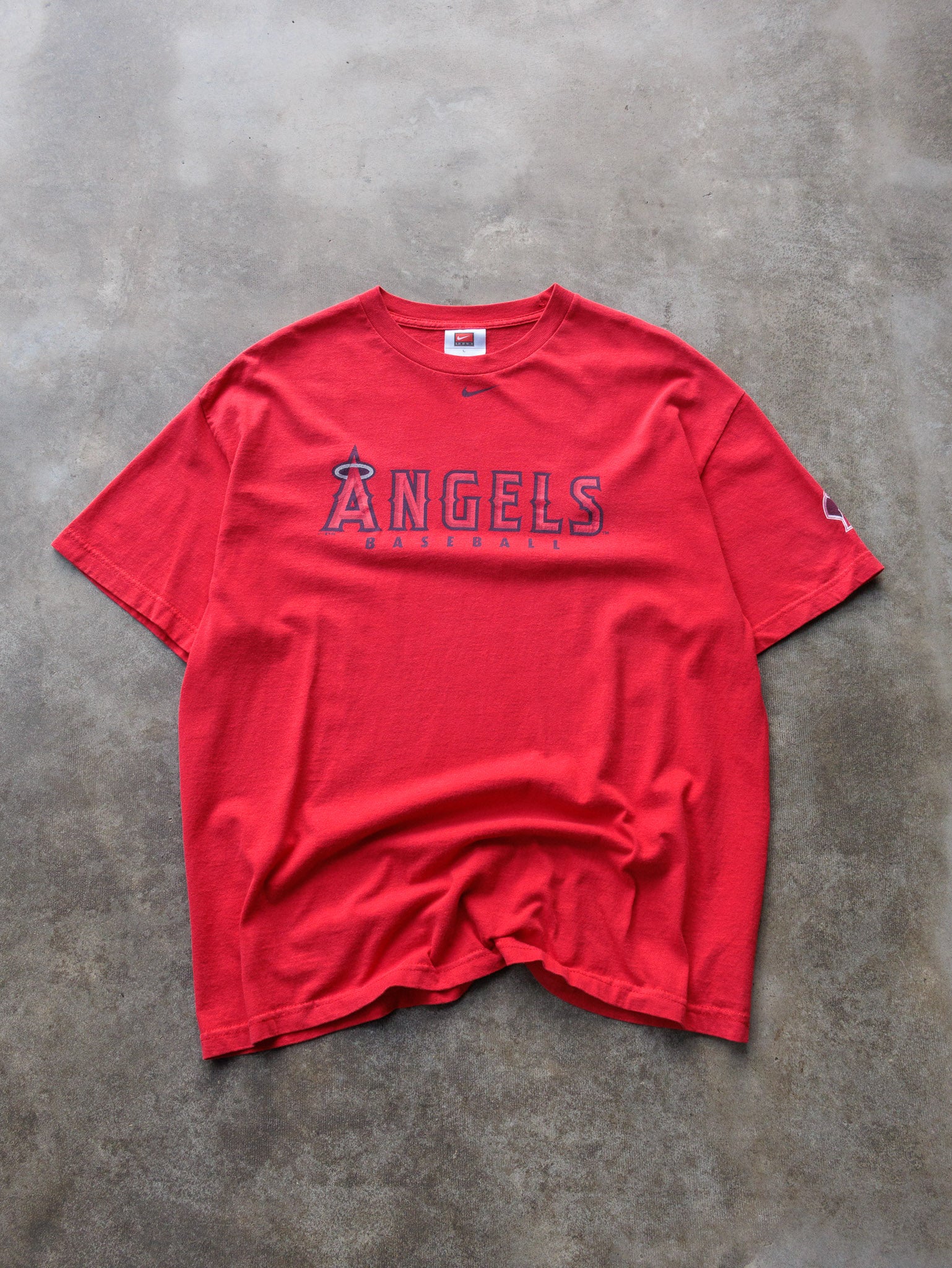 Vintage 00s Red Nike Anaheim Angels Tee (L)
