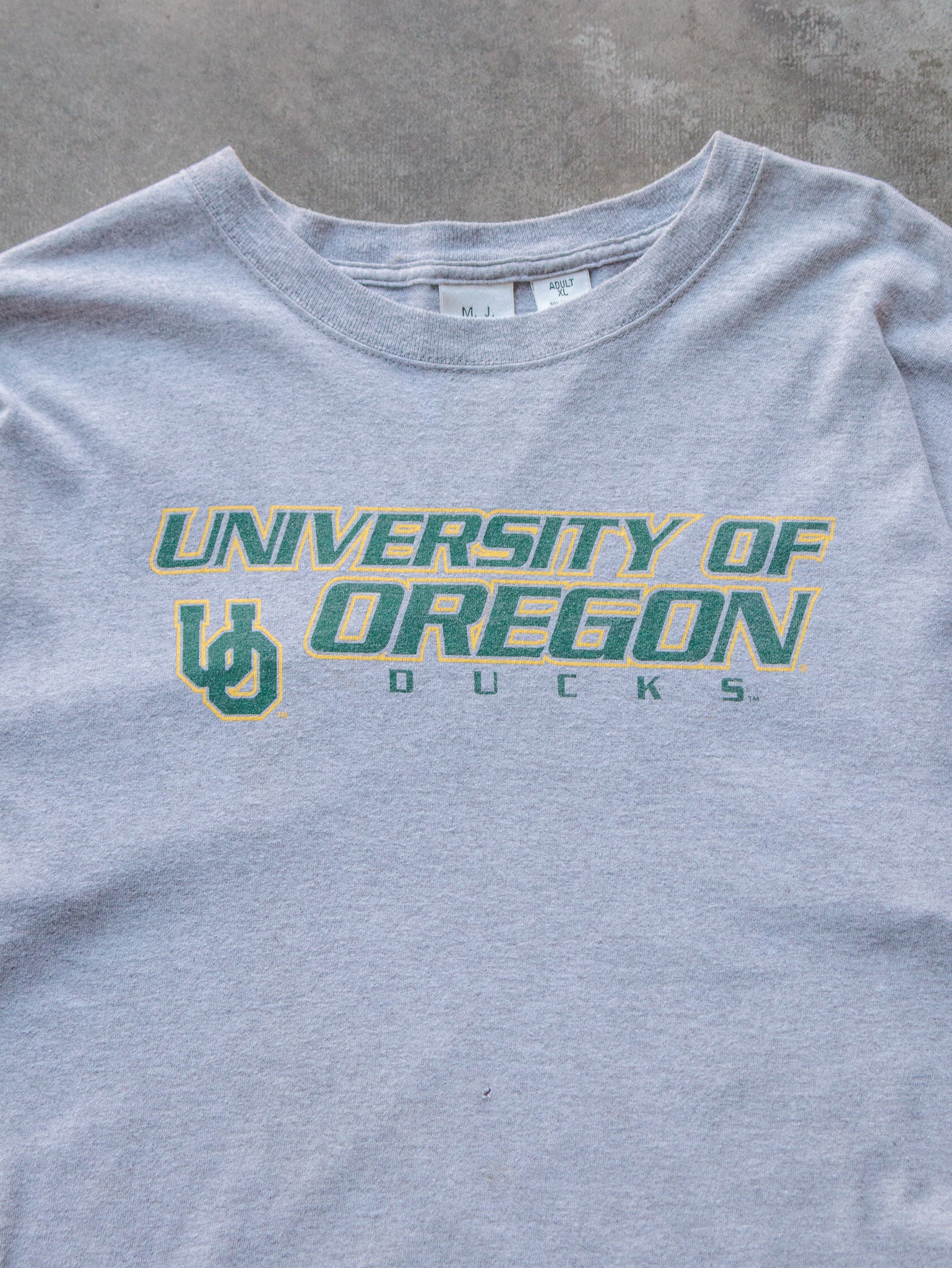 Vintage 90s University of Oregon Ducks Tee (XL)