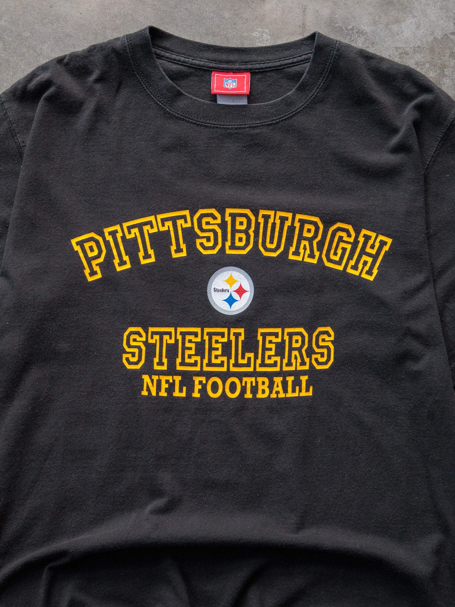 Vintage 00s Black Pittsburgh Steelers Tee (L)