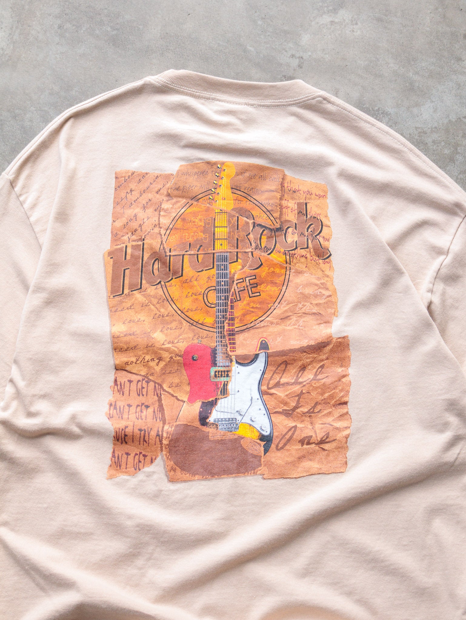 Vintage 00s Hard Rock Cafe Atlantic City Guitar Graphic Tee (XL)