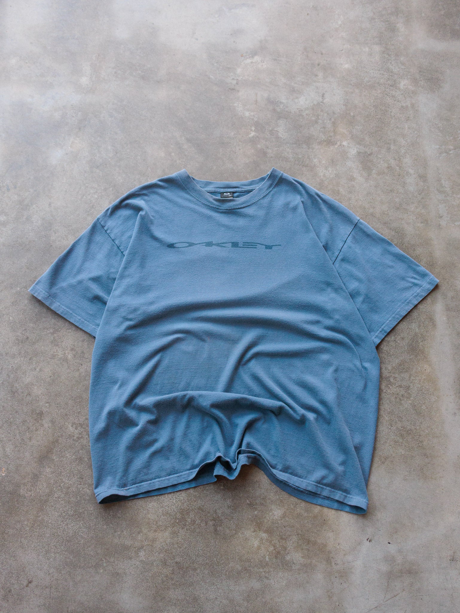 Vintage 00s Blue Oakley Graphic Tee (2XL)