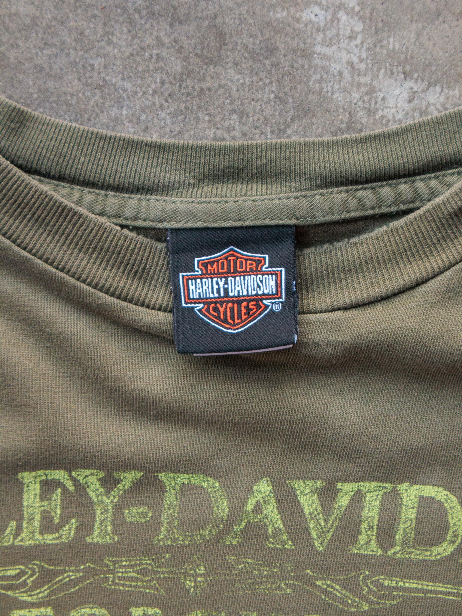 Vintage Olive Harley-Davidson Saskatoon Canada Tee (XL)