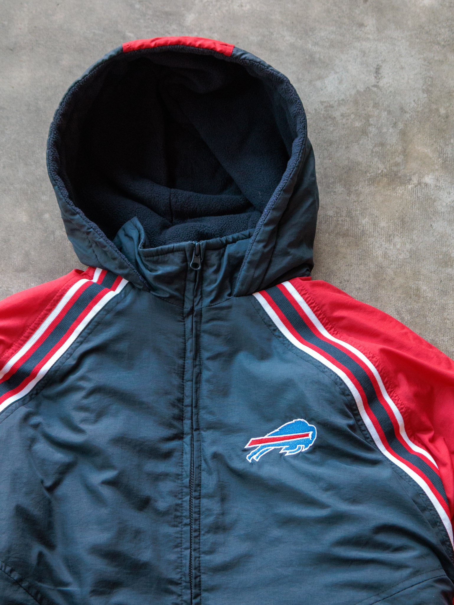 Vintage 00s Reebok Buffalo Bills Hooded Puffer Jacket (M)