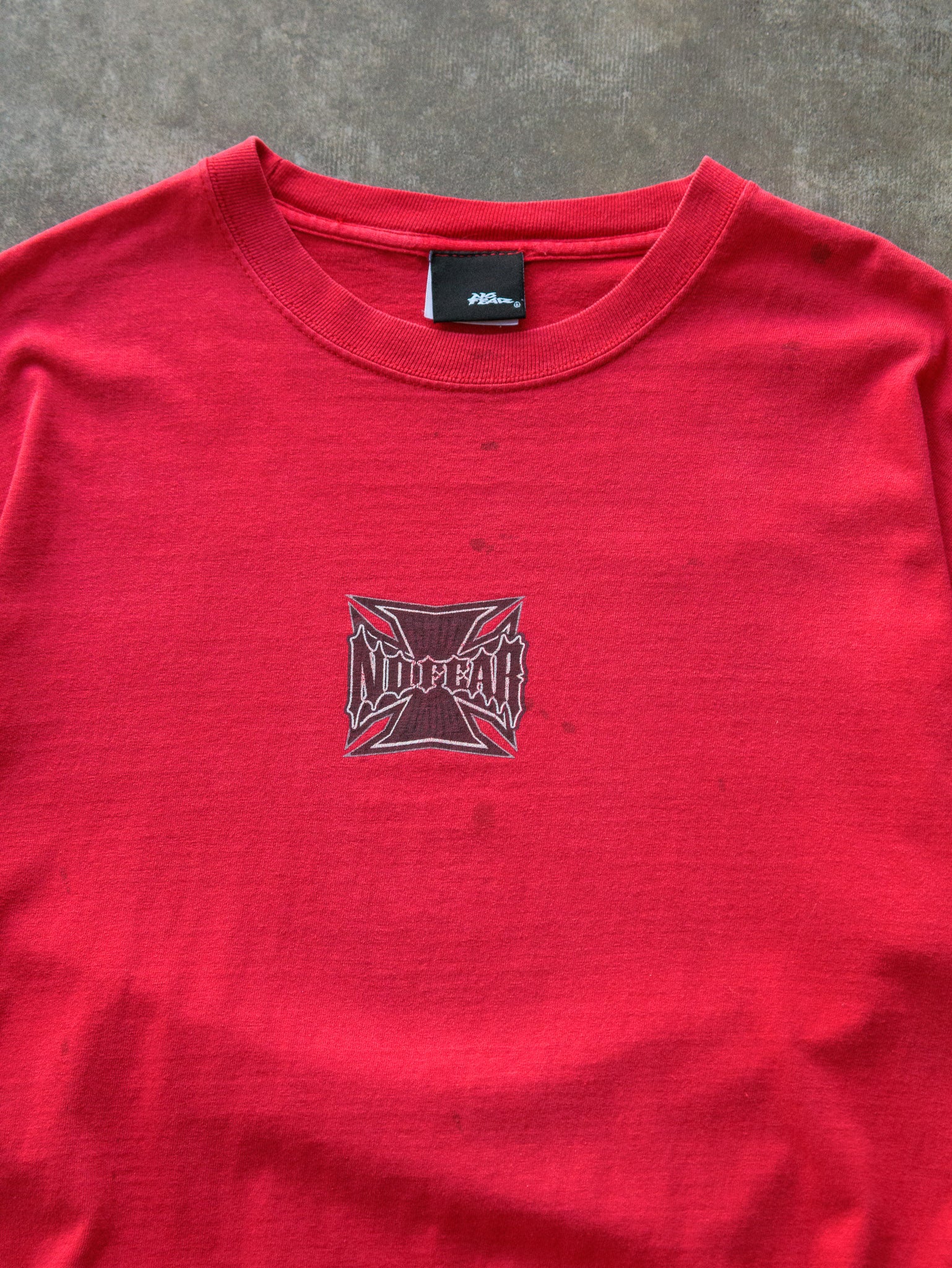 Vintage 00s Red No Fear Graphic Tee (L)