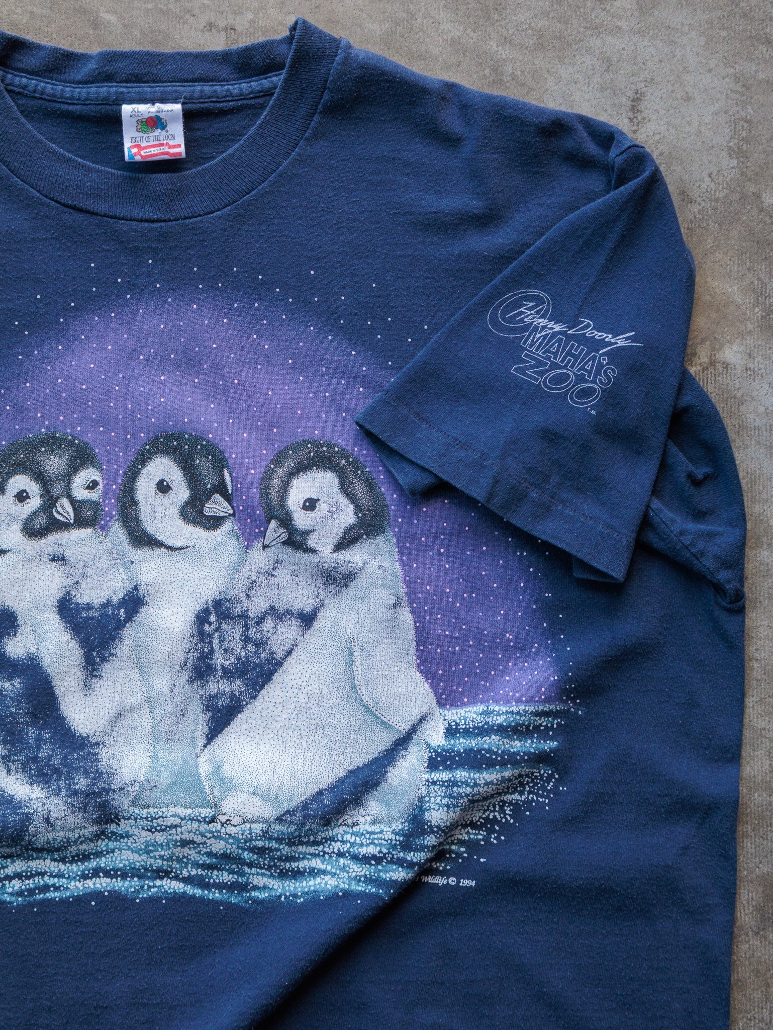 Vintage 1994 Fruit of the Loom Omaha's Zoo Penguin Tee (XL)