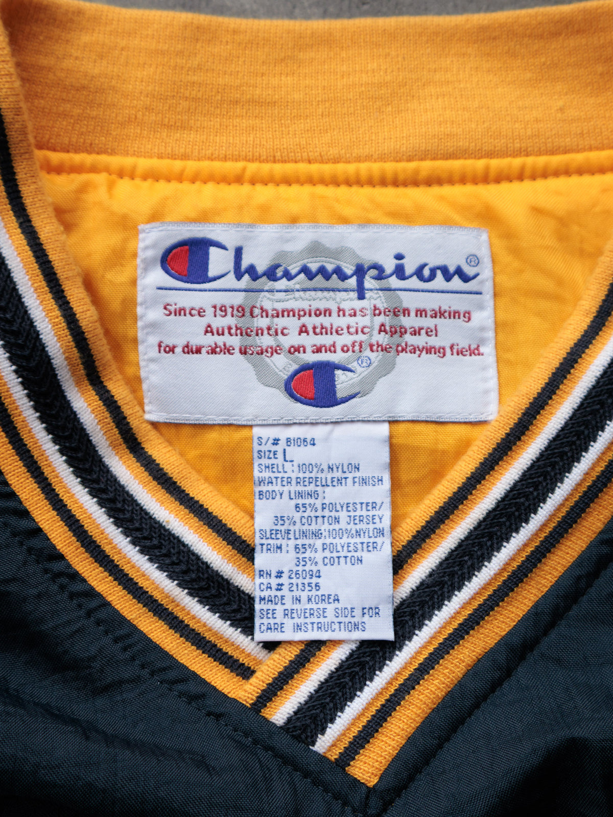 Vintage 90s Navy Champion Notre Dame Windbreaker (L)
