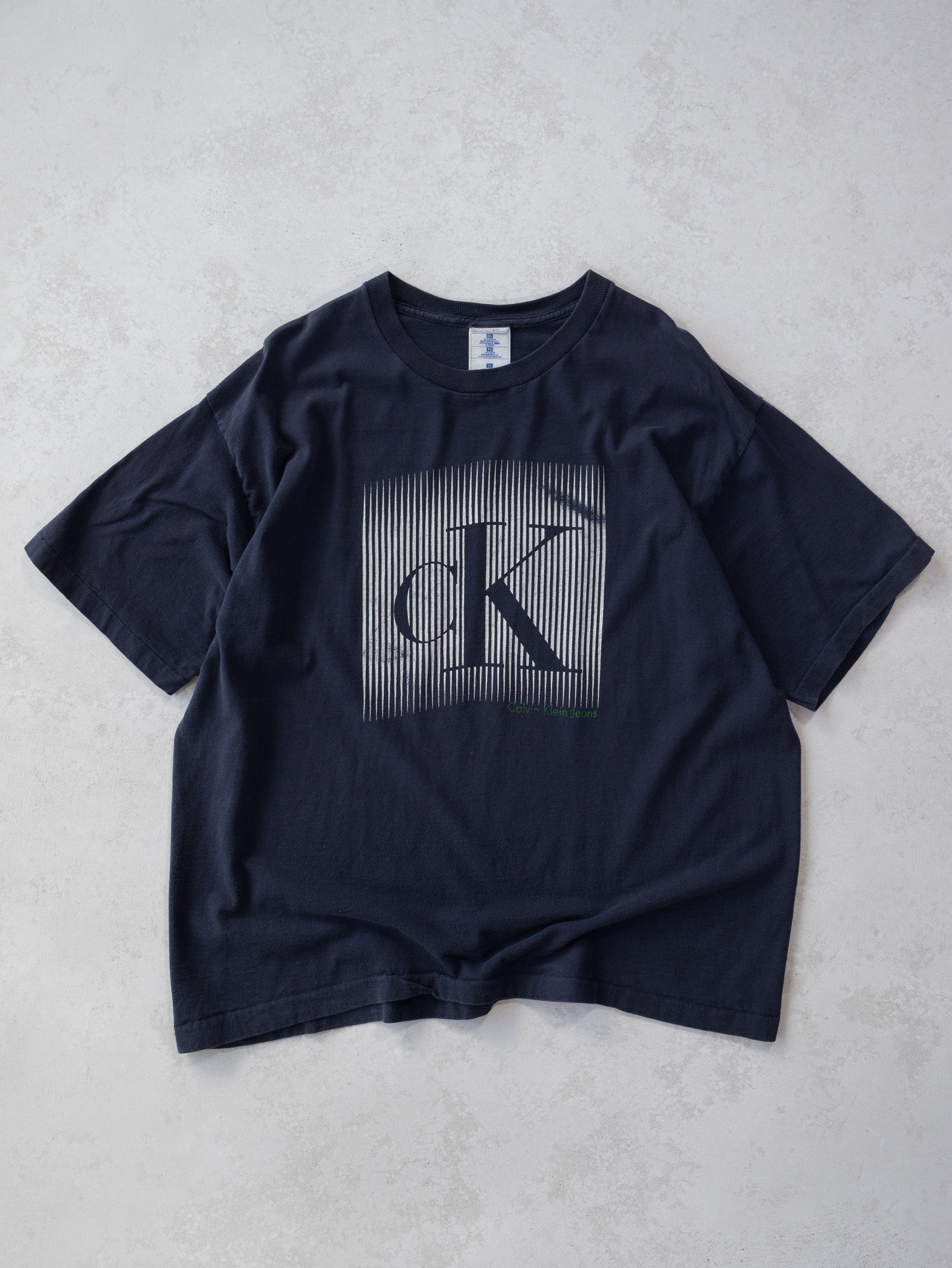Vintage '90s Calvin Klein Tee (XL)