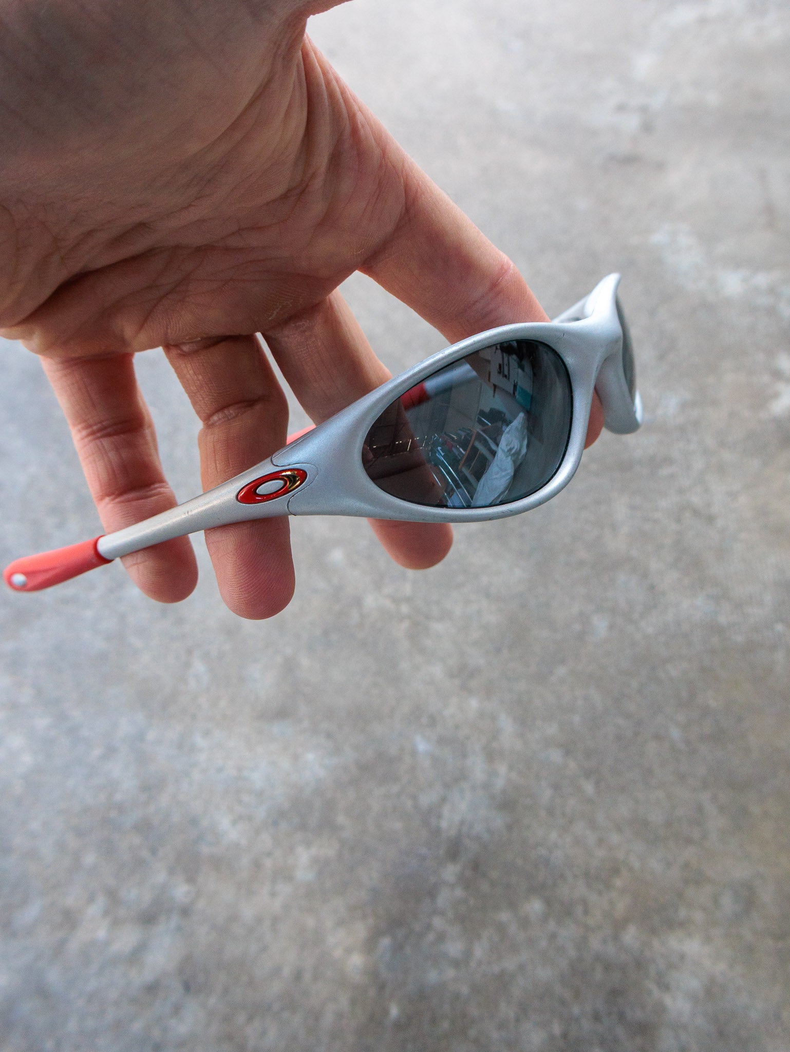 Vintage 2003 Silver Oakley Minute Gen 2 Ducati Sunglasses