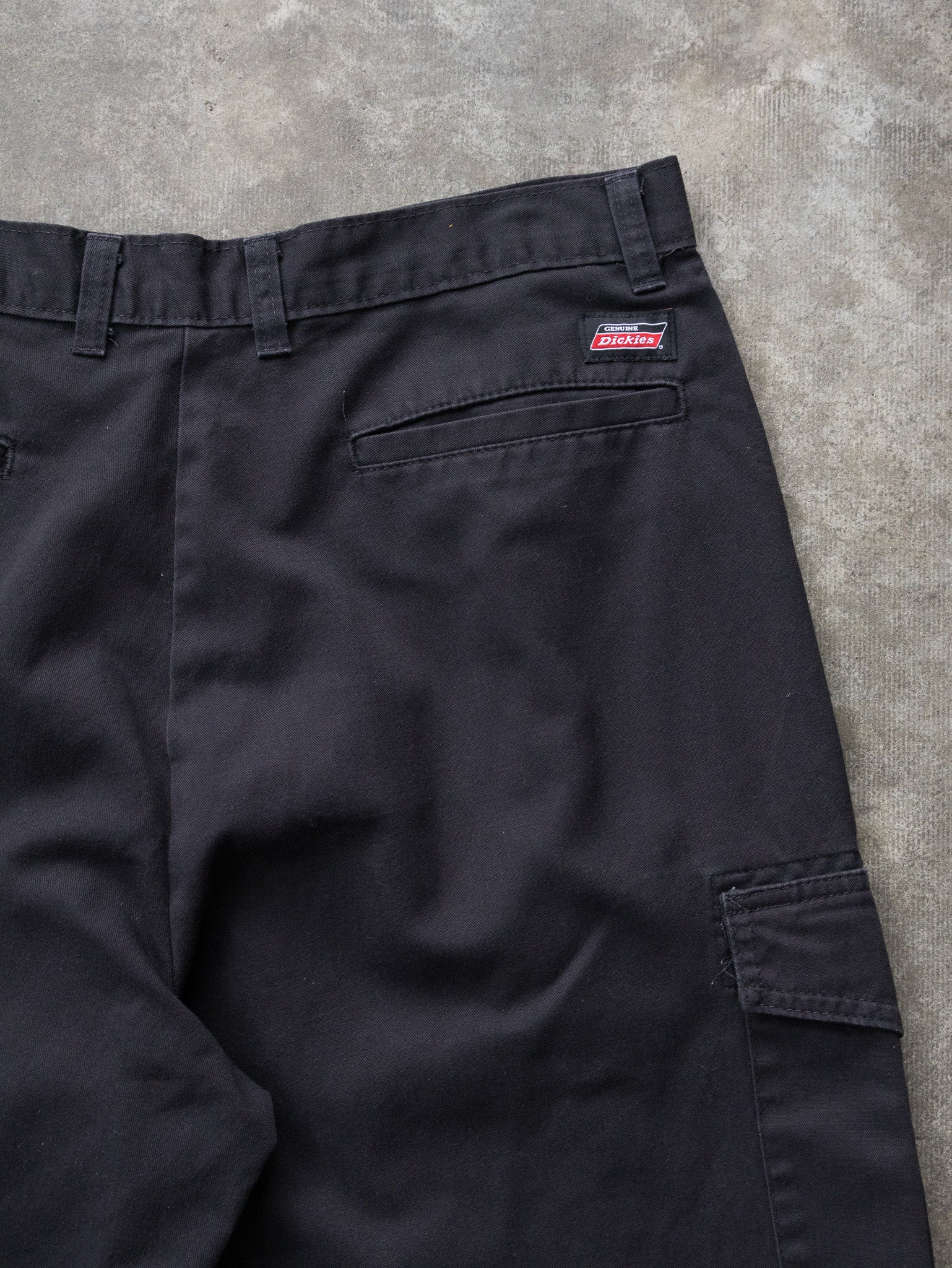 Vintage Black Dickies Cargo Shorts (W34)