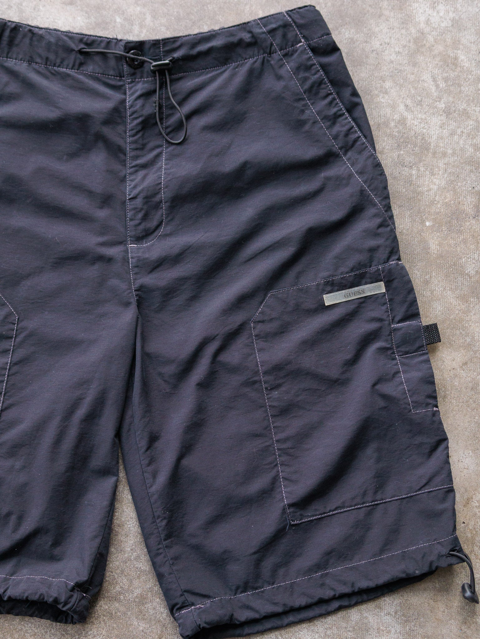 Vintage 00s Black Guess Cargo Shorts (M)