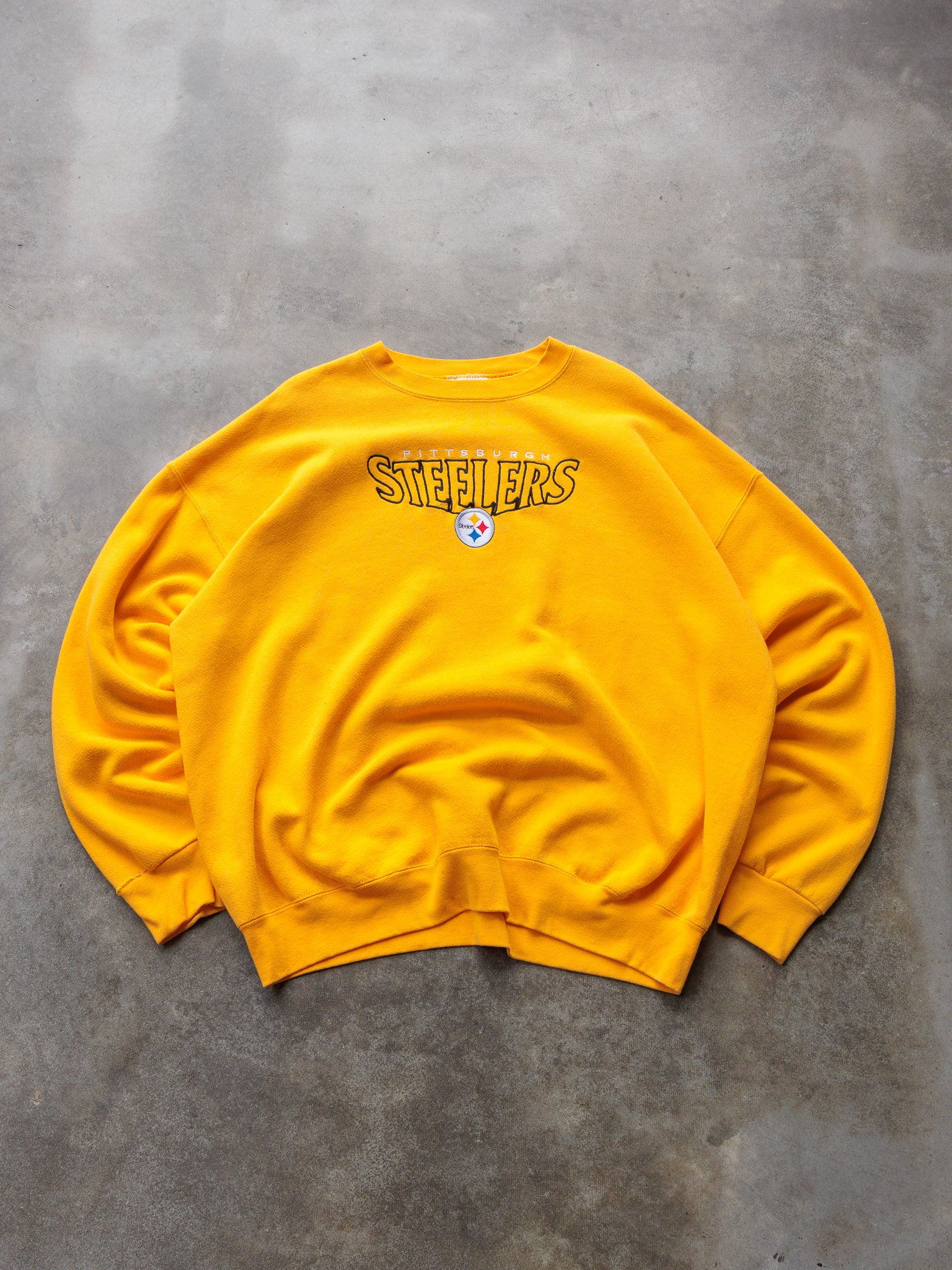 Vintage 90s Yellow Pittsburgh Steelers Sweatshirt (2XL)