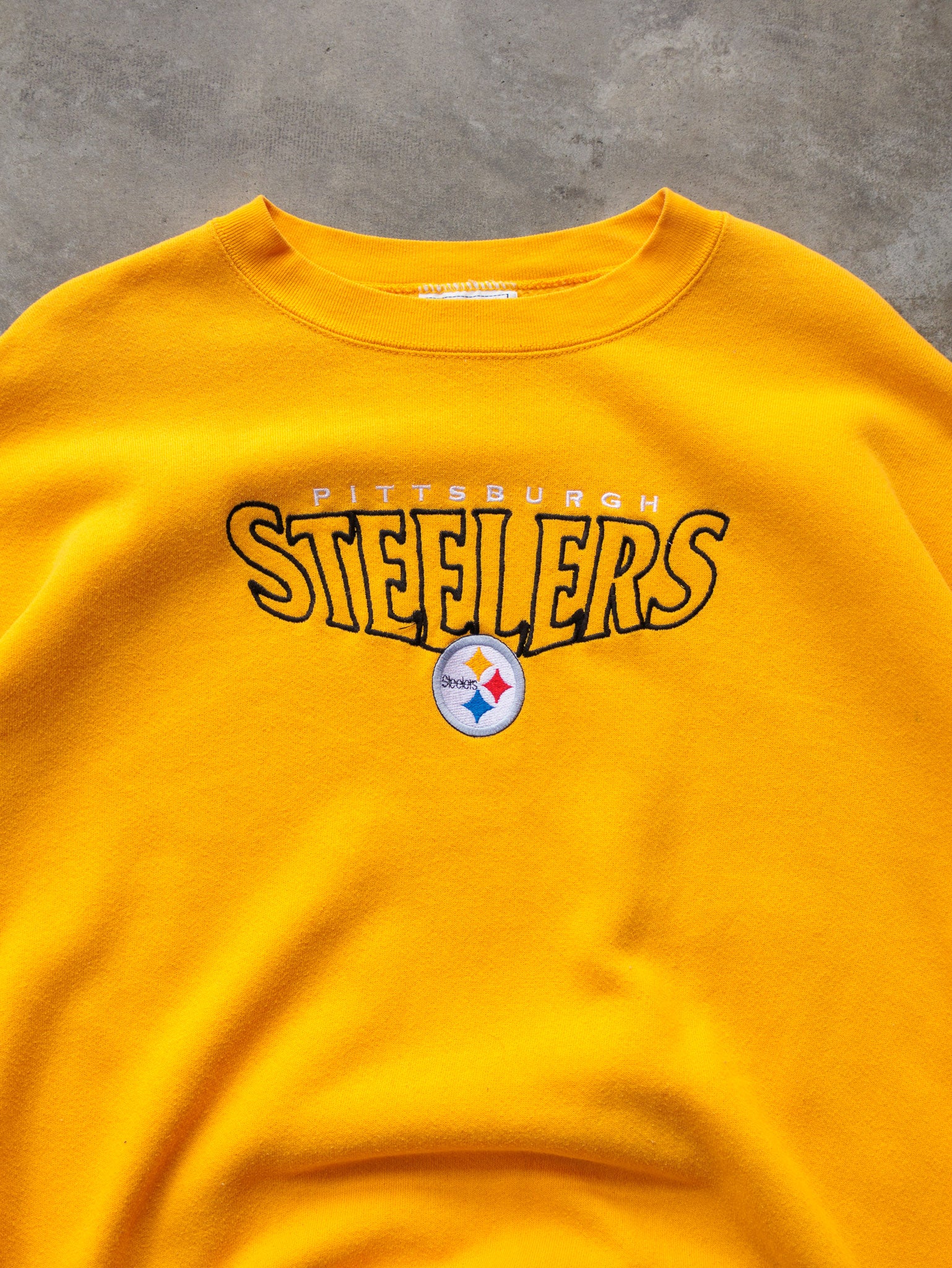Vintage 90s Yellow Pittsburgh Steelers Sweatshirt (2XL)