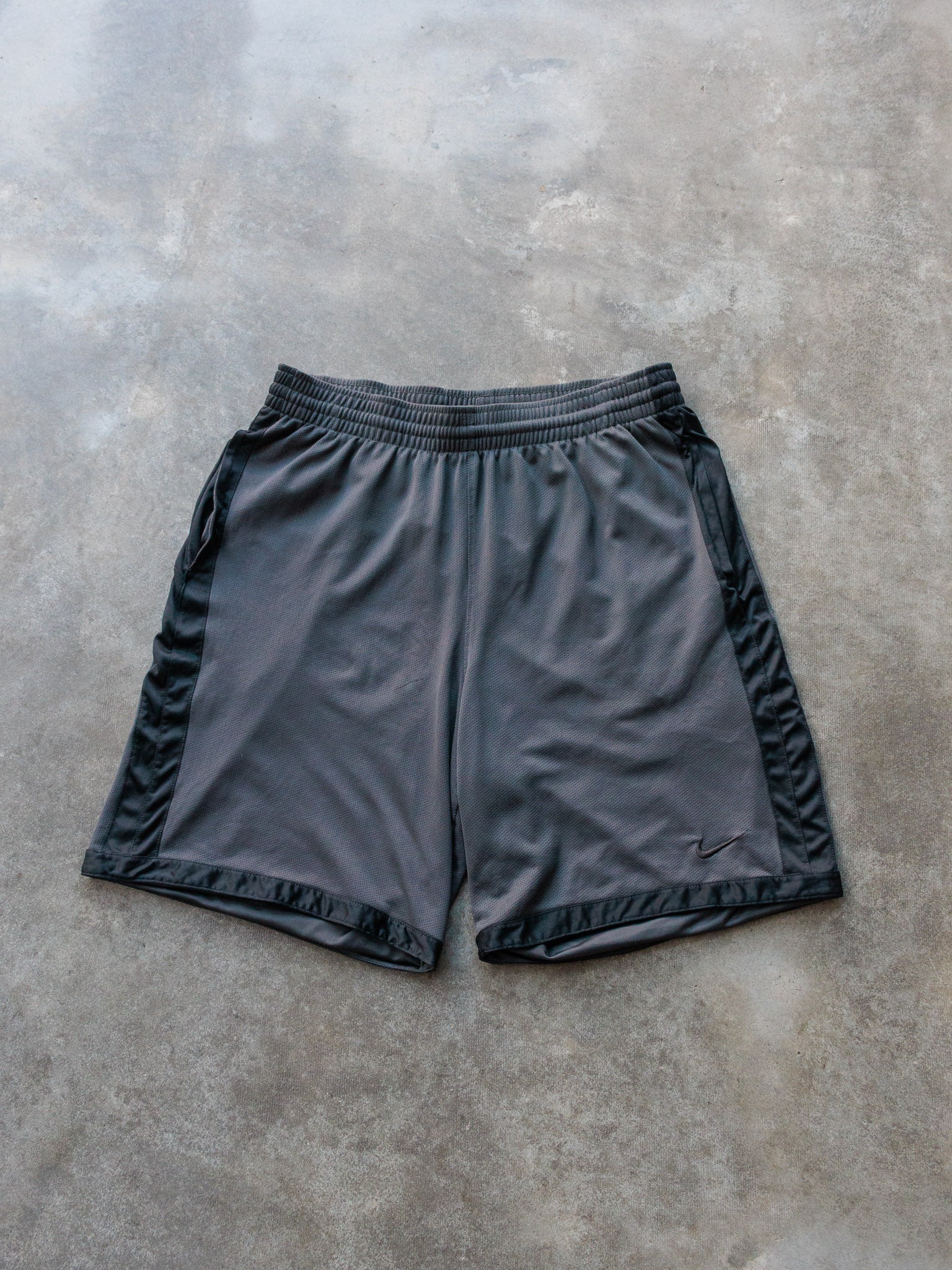Vintage Grey & Black Nike Shorts (XL)