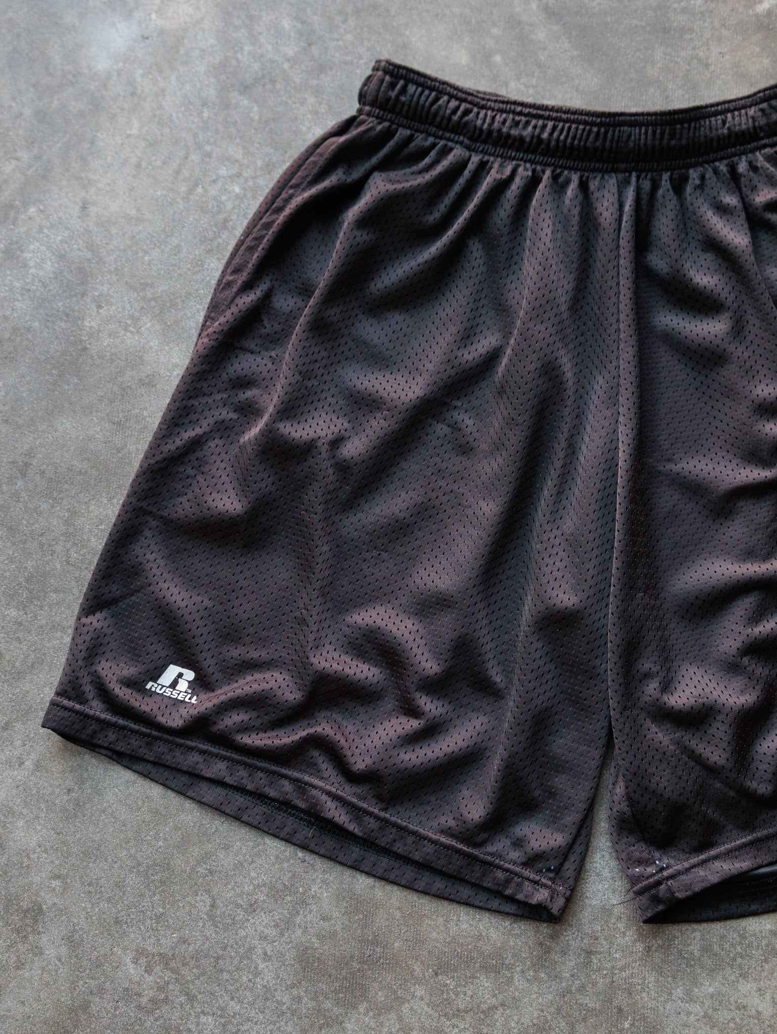 Vintage 00s Black Russell Athletic Mesh Shorts (L)