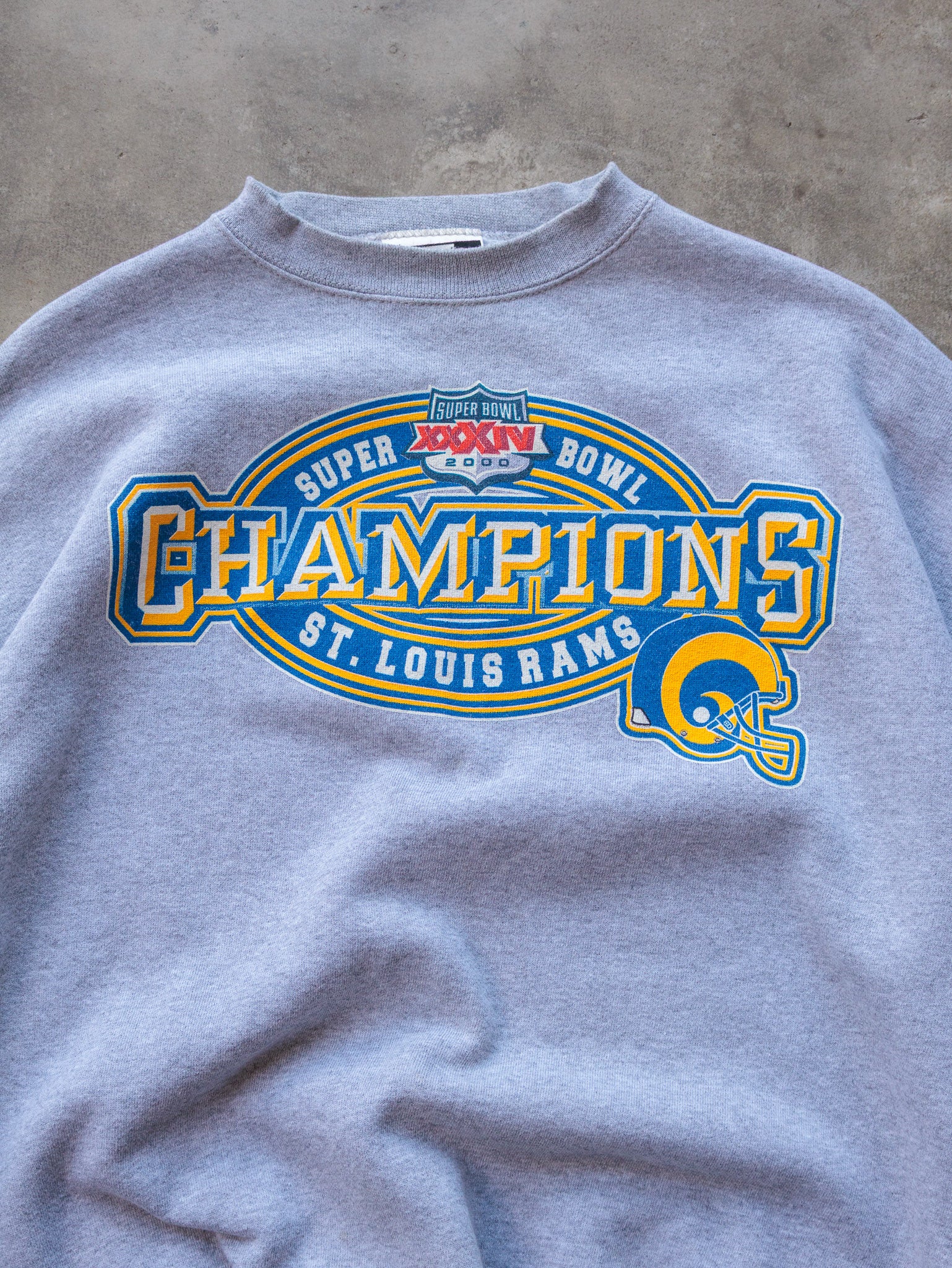 Vintage 2000 Puma St. Louis Rams Super Bowl Champs Sweatshirt (XL)
