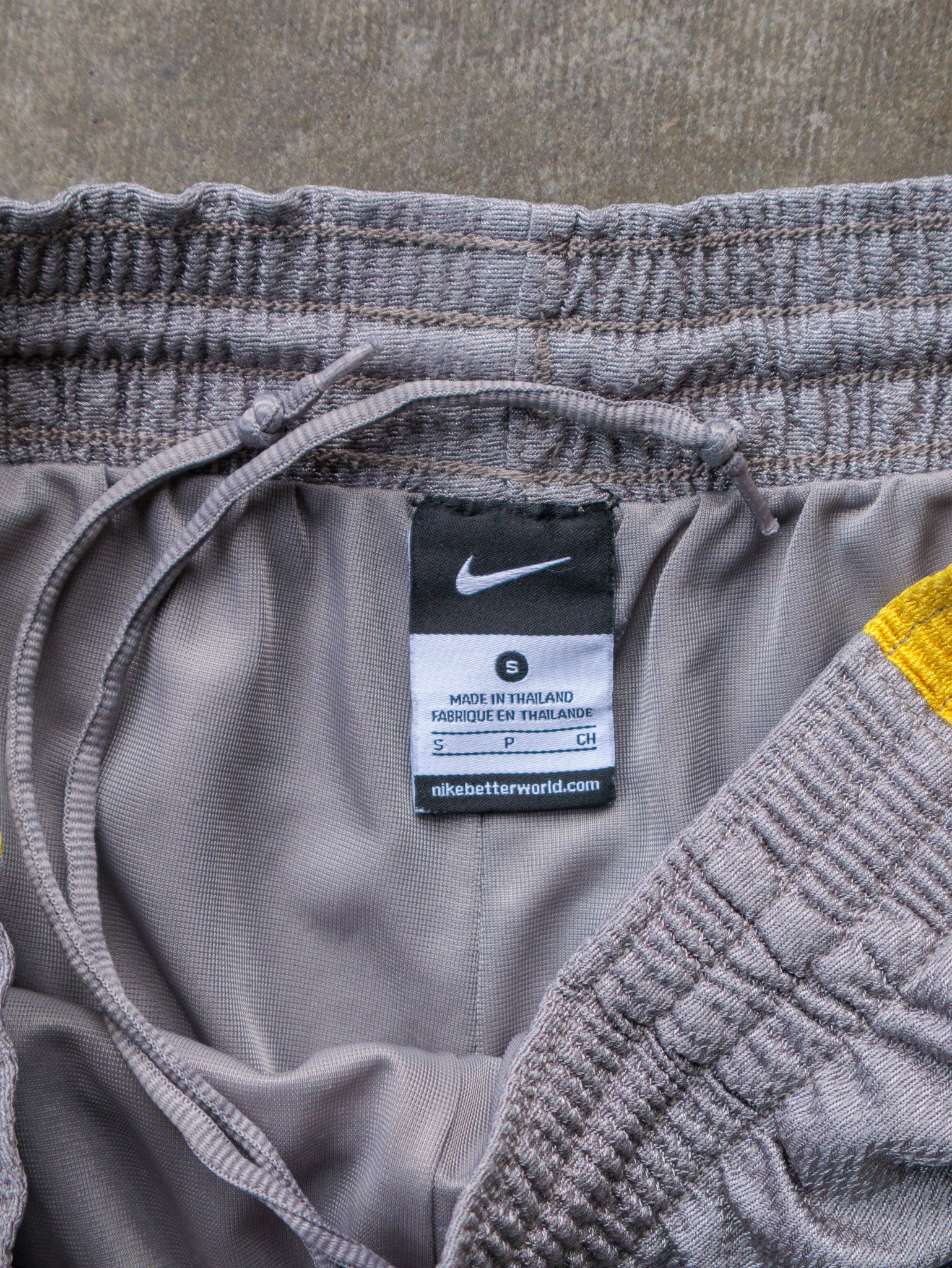 Vintage Grey & Yellow Nike Basketball Shorts (S)